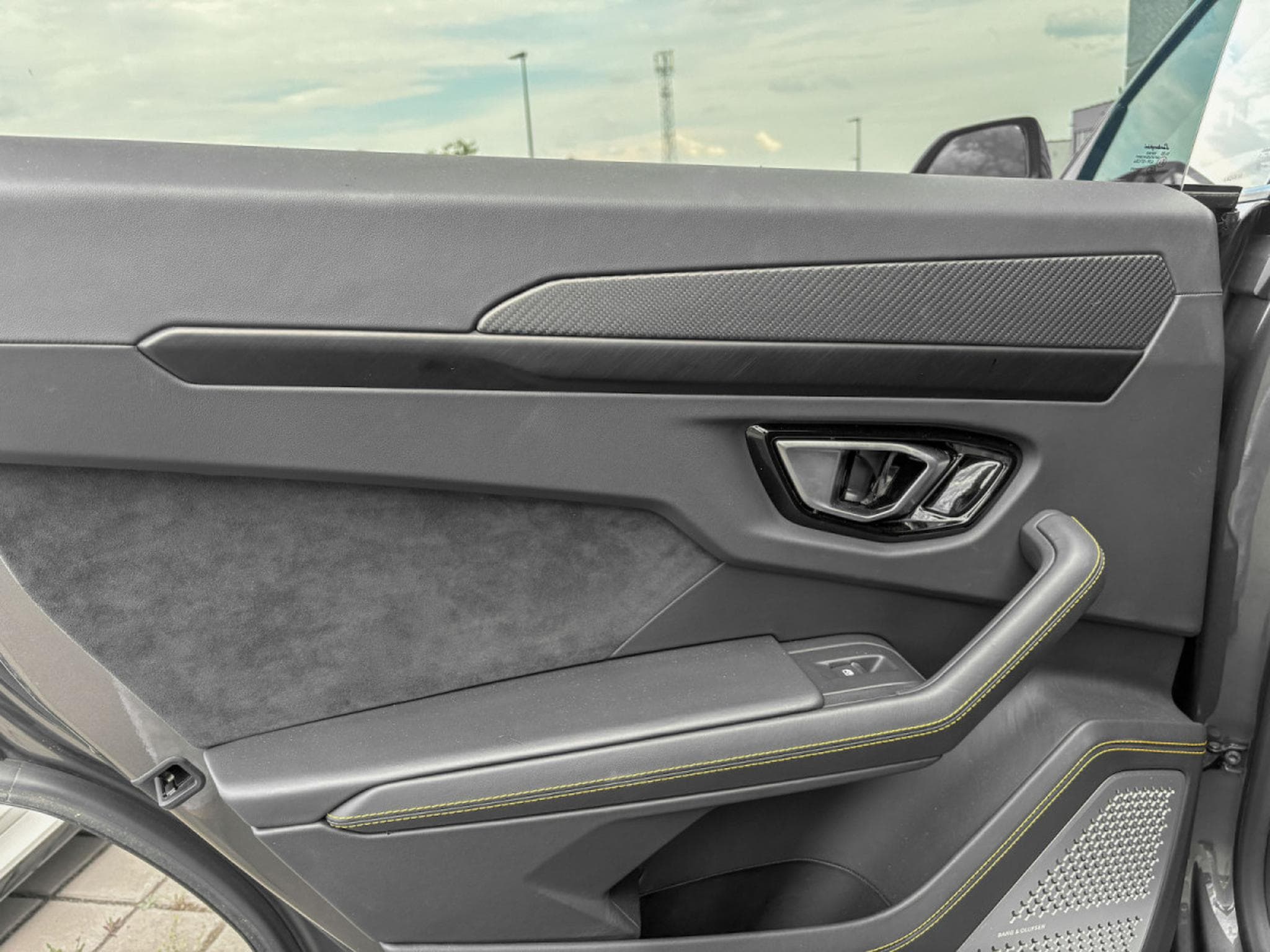 Lamborghini Urus URUS S | Bang & Olufsen 3D | Carbone | 23" (2023) - Photo 21