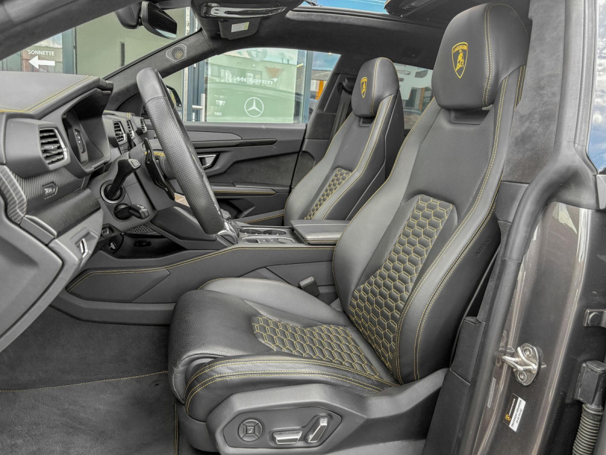 Lamborghini Urus URUS S | Bang & Olufsen 3D | Carbone | 23" (2023) - Photo 4