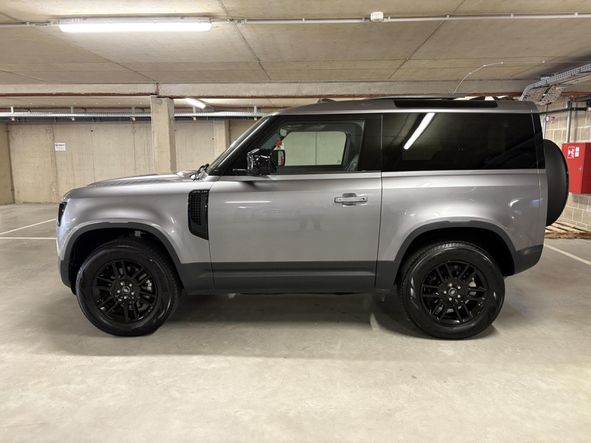 Land-Rover Defender DEFENDER 90 S 3.0 D200/ PANORAMA/ APPLE CAR PLAY/ (2023) - Photo 5