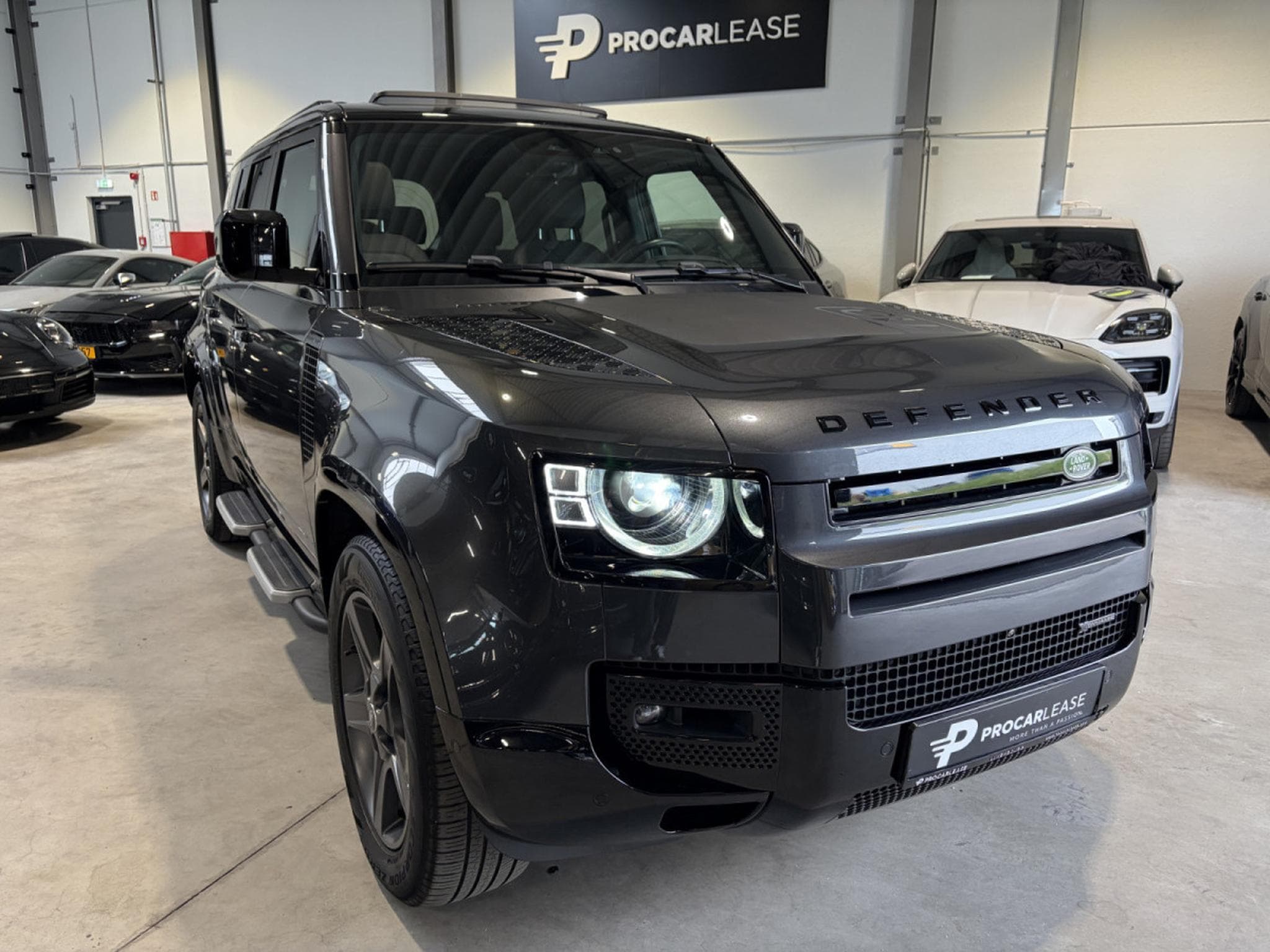 Land-Rover Defender Defender 110 P300 Hybrid X-Dynamic SE/CARPATHIAN (2023) - Photo 7
