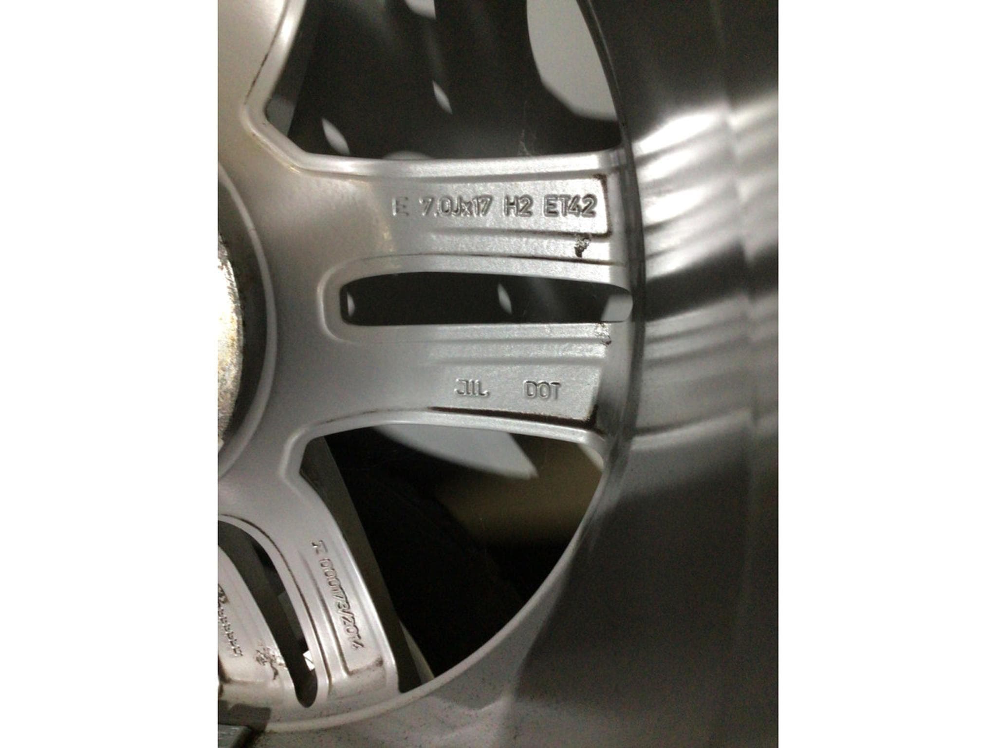 Jantes alu + Pneus h – 17" - Photo 4