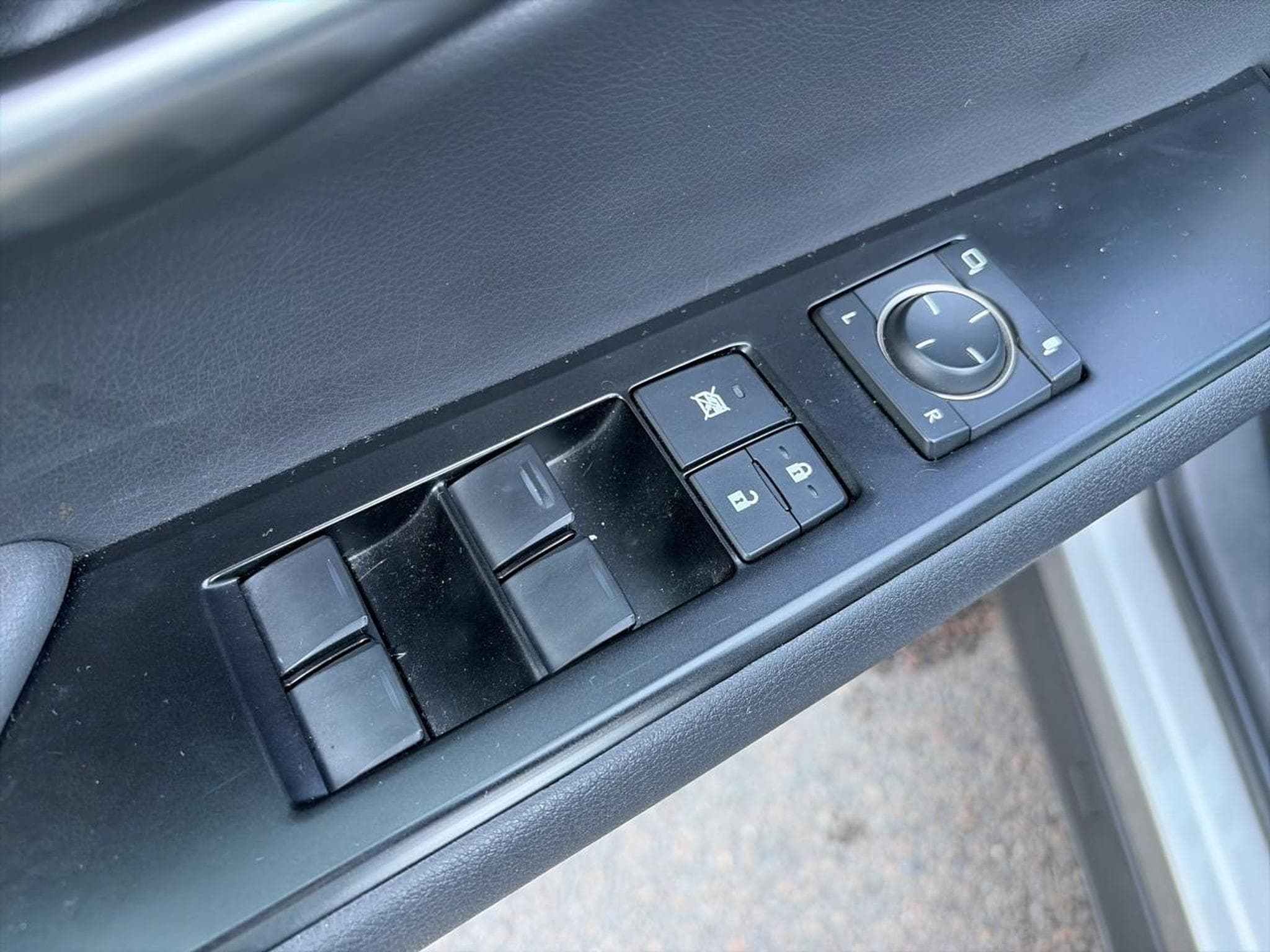 Lexus UX 250H 2WD EXECUTIVE (2021) - Photo 10