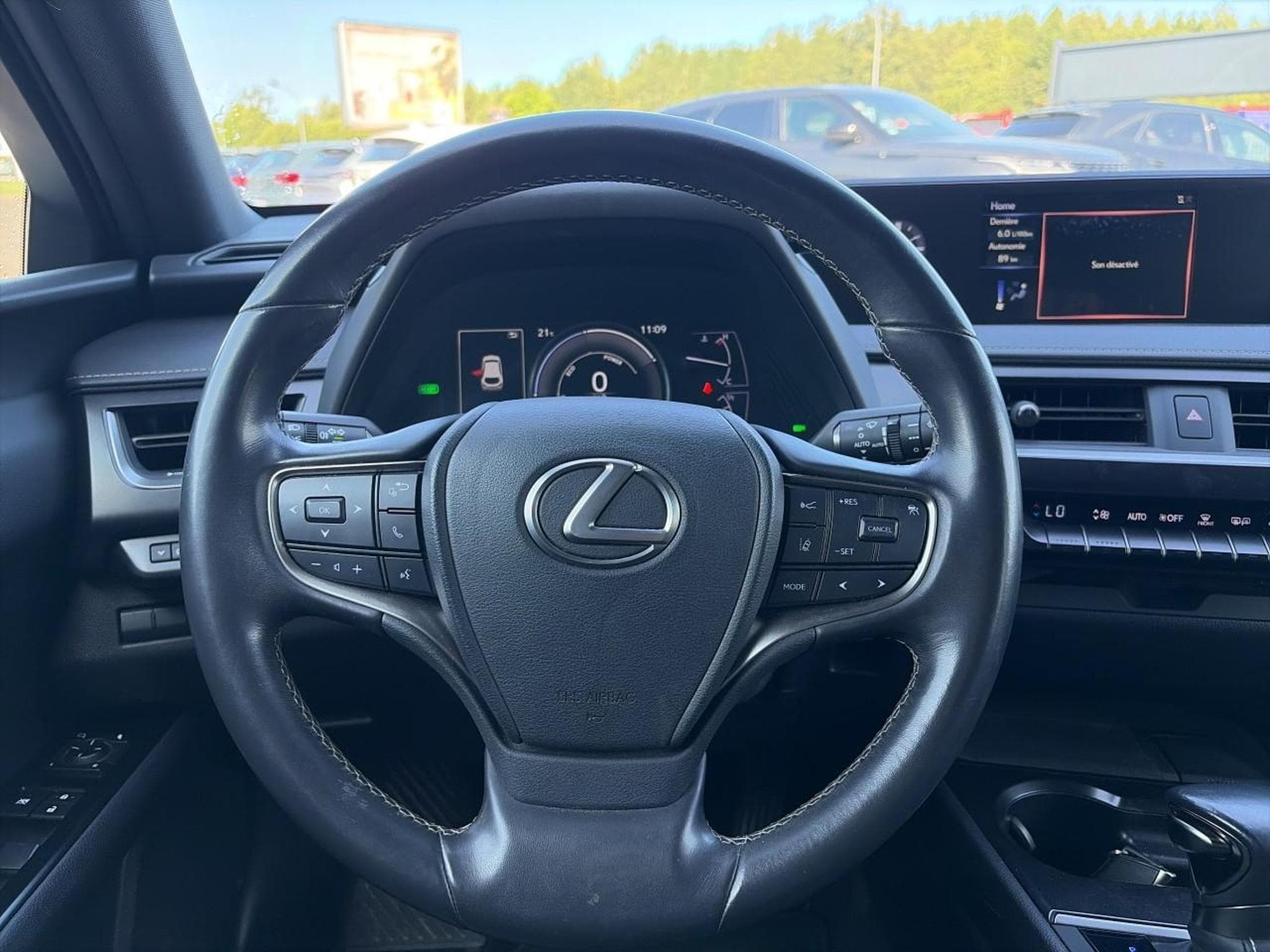 Lexus UX 250H 2WD EXECUTIVE (2021) - Photo 18