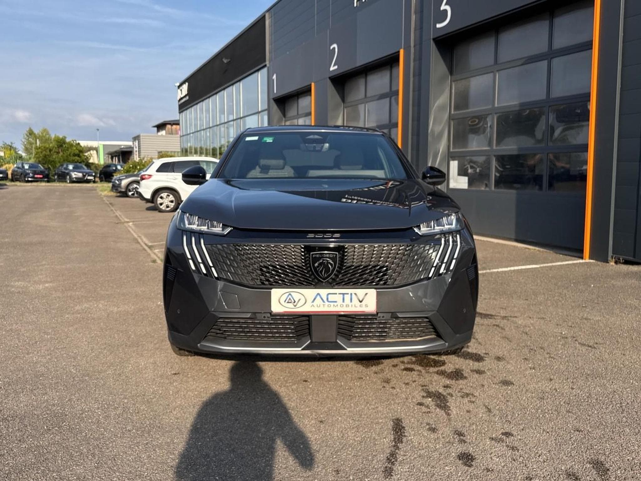 Peugeot 3008 1.2 HYBRID 145 ALLURE E-DCS6 (2025) - Photo 2