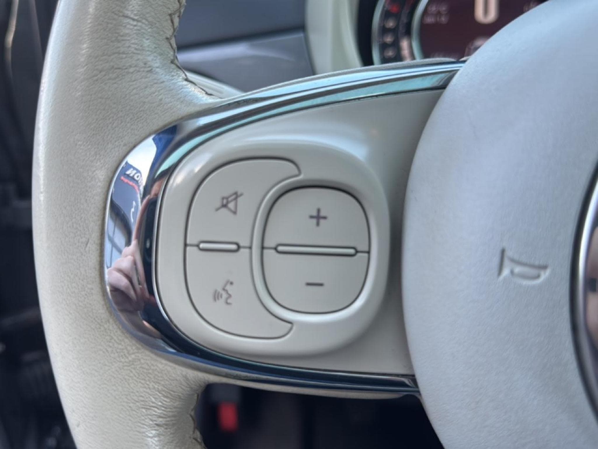 Fiat 500 1.2 8V 69 LOUNGE (2017) - Photo 18