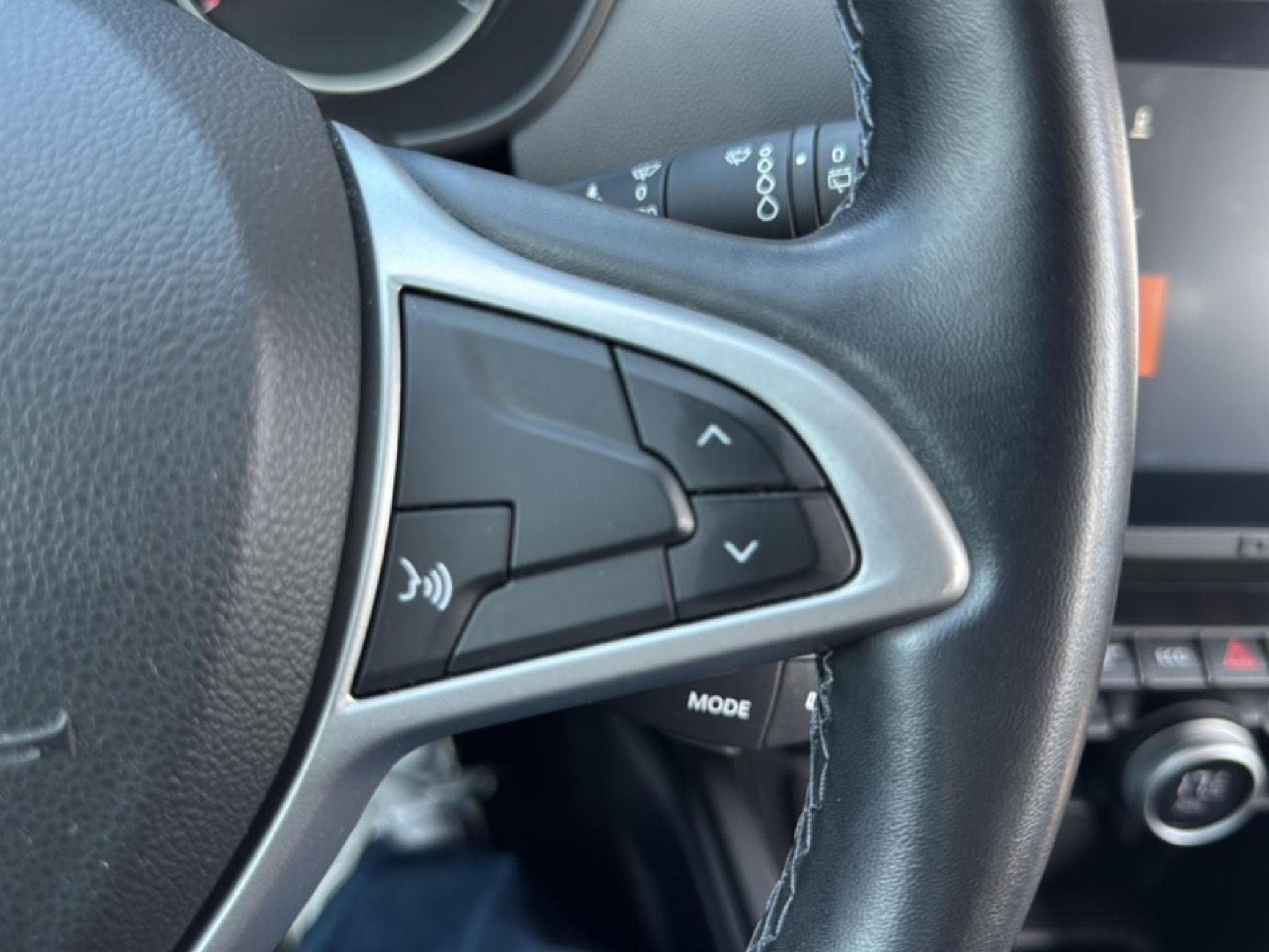 Dacia DUSTER 1.0 ECO-G 100 EXTREME (2024) - Photo 19