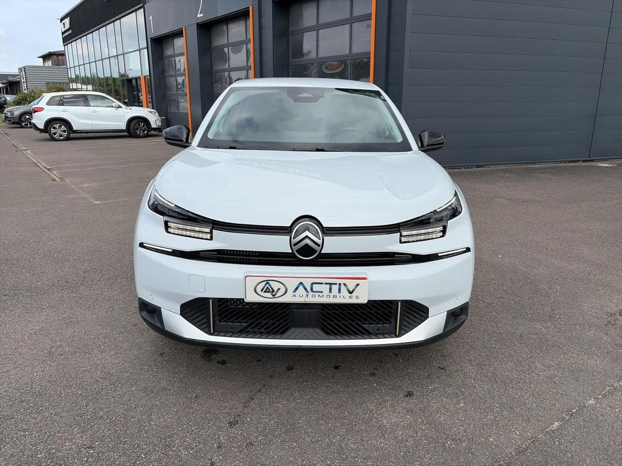 Citroen C4 X 1.2 HYBRIDE 145 MAX E-DCS6 (2025) - Photo 2