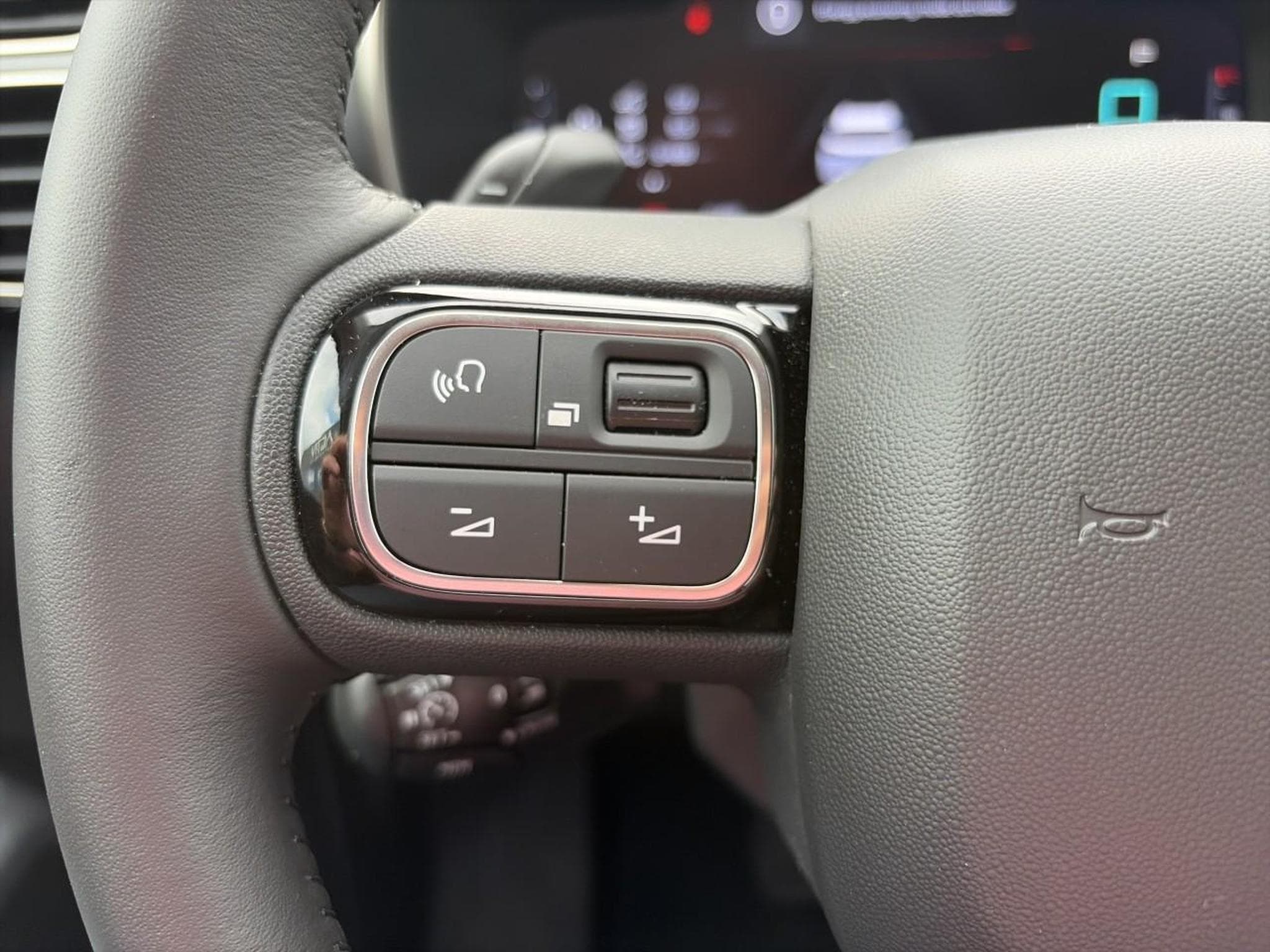 Citroen C5 AIRCROSS 1.2 HYBRIDE 145 MAX BOITE AUTOMATIQUE (2025) - Photo 19