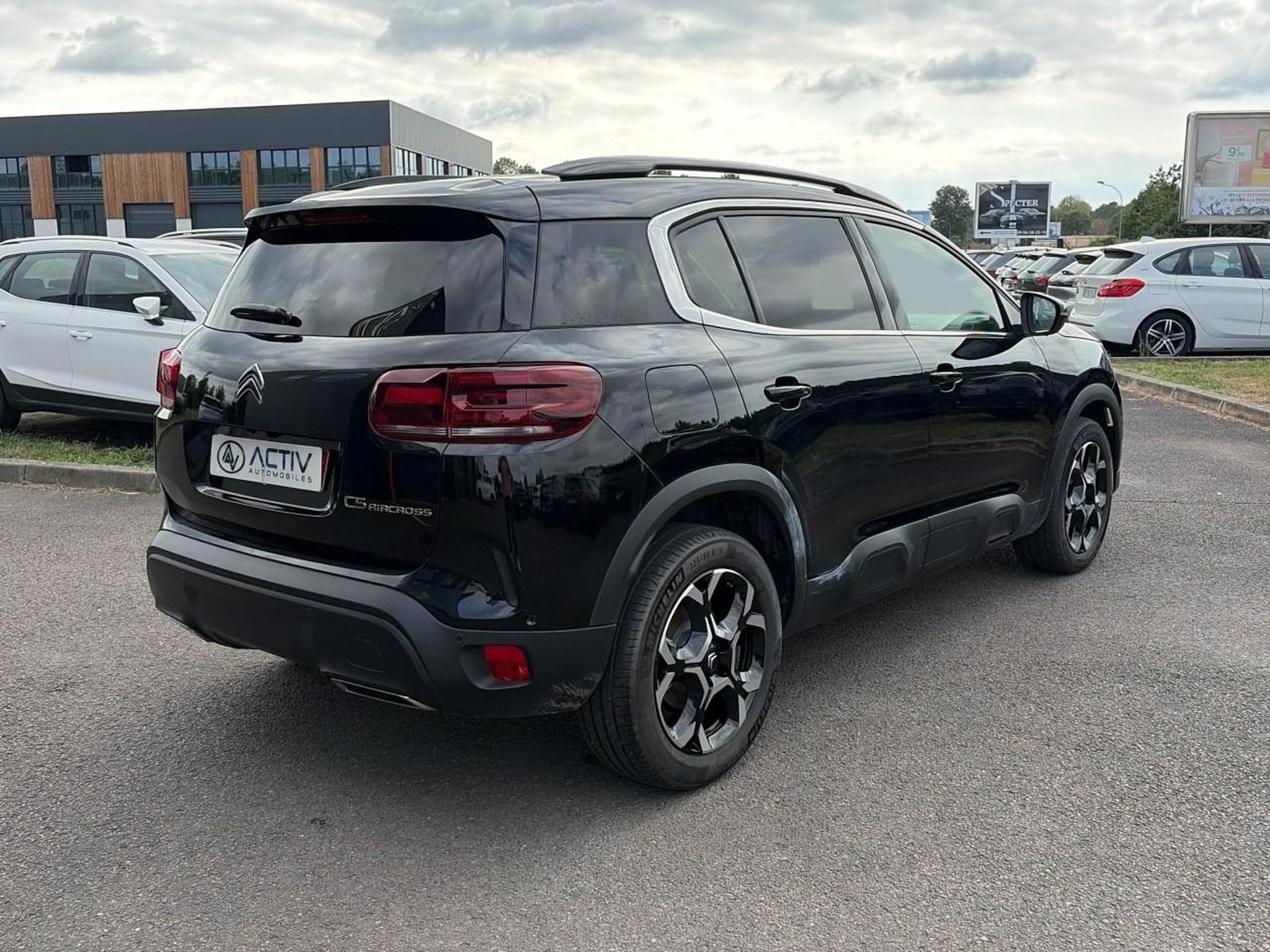 Citroen C5 AIRCROSS 1.2 HYBRIDE 145 MAX BOITE AUTOMATIQUE (2025) - Photo 5