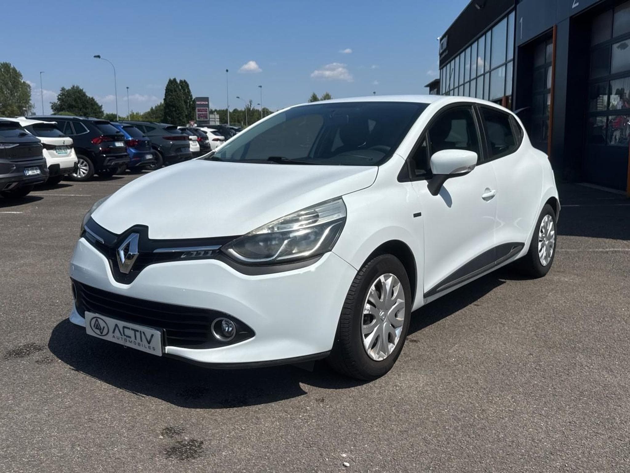 Renault CLIO IV 0.9 TCE 90 TREND ECO (2015) - Photo 1