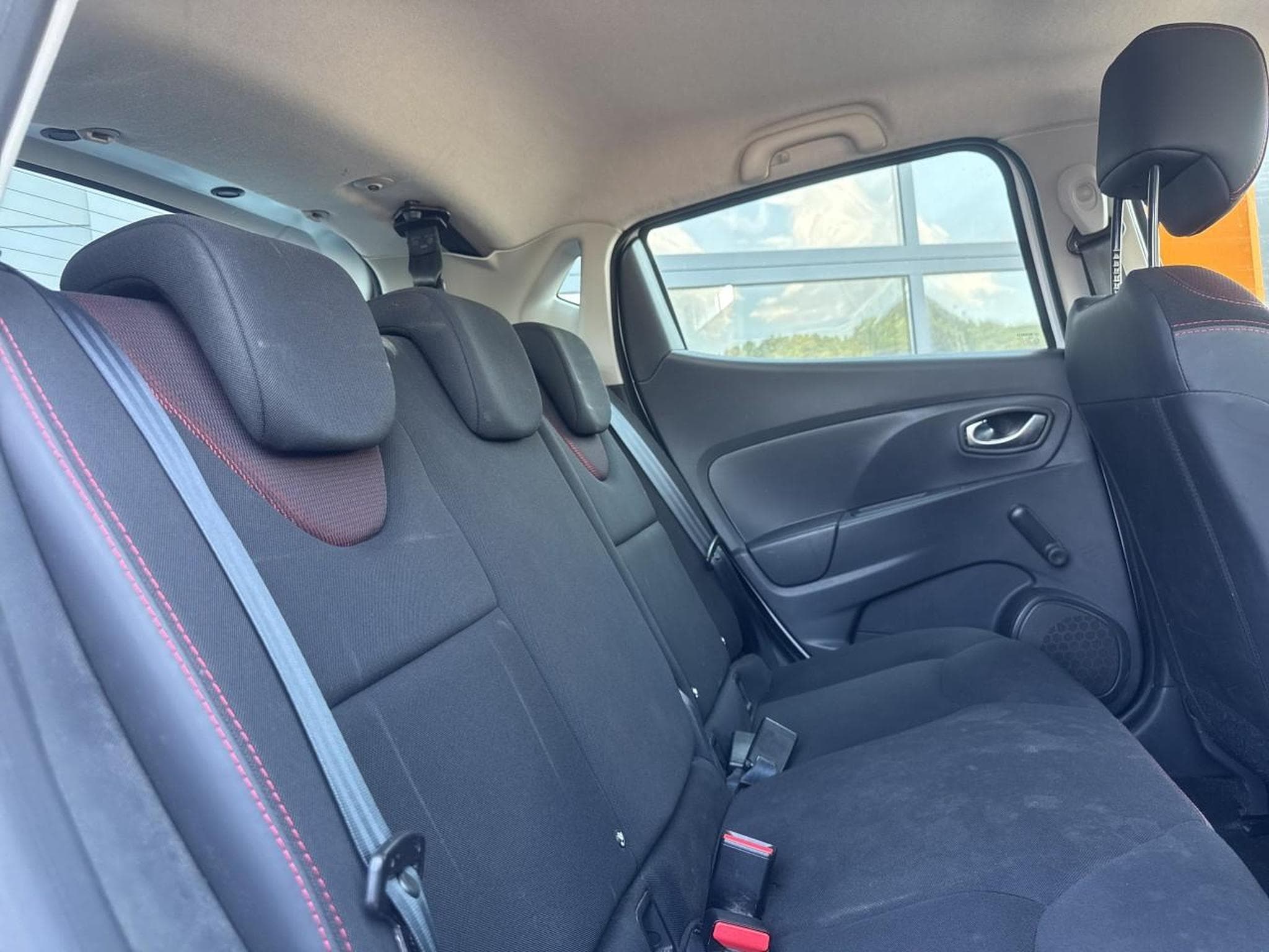 Renault CLIO IV 0.9 TCE 90 TREND ECO (2015) - Photo 14