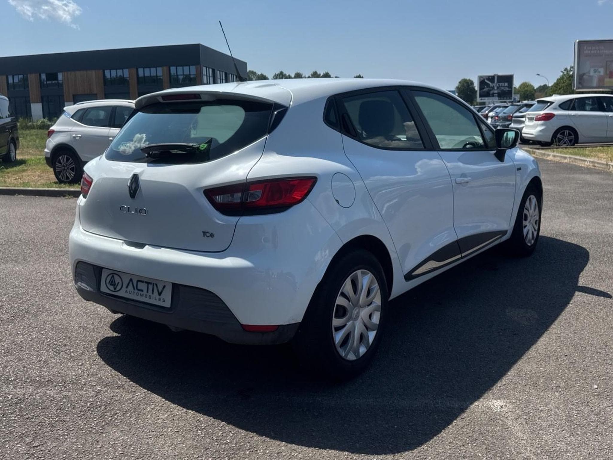 Renault CLIO IV 0.9 TCE 90 TREND ECO (2015) - Photo 5