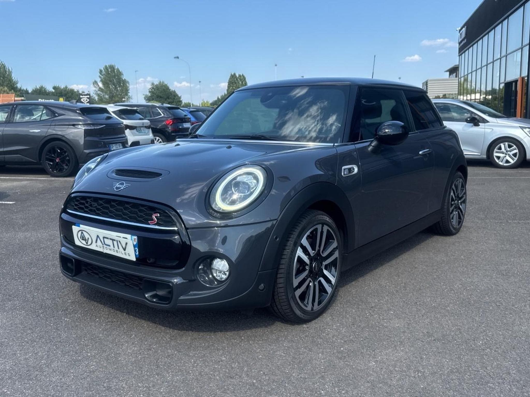 Mini MINI COOPER S 192 BVA7 (2018) - Photo 1