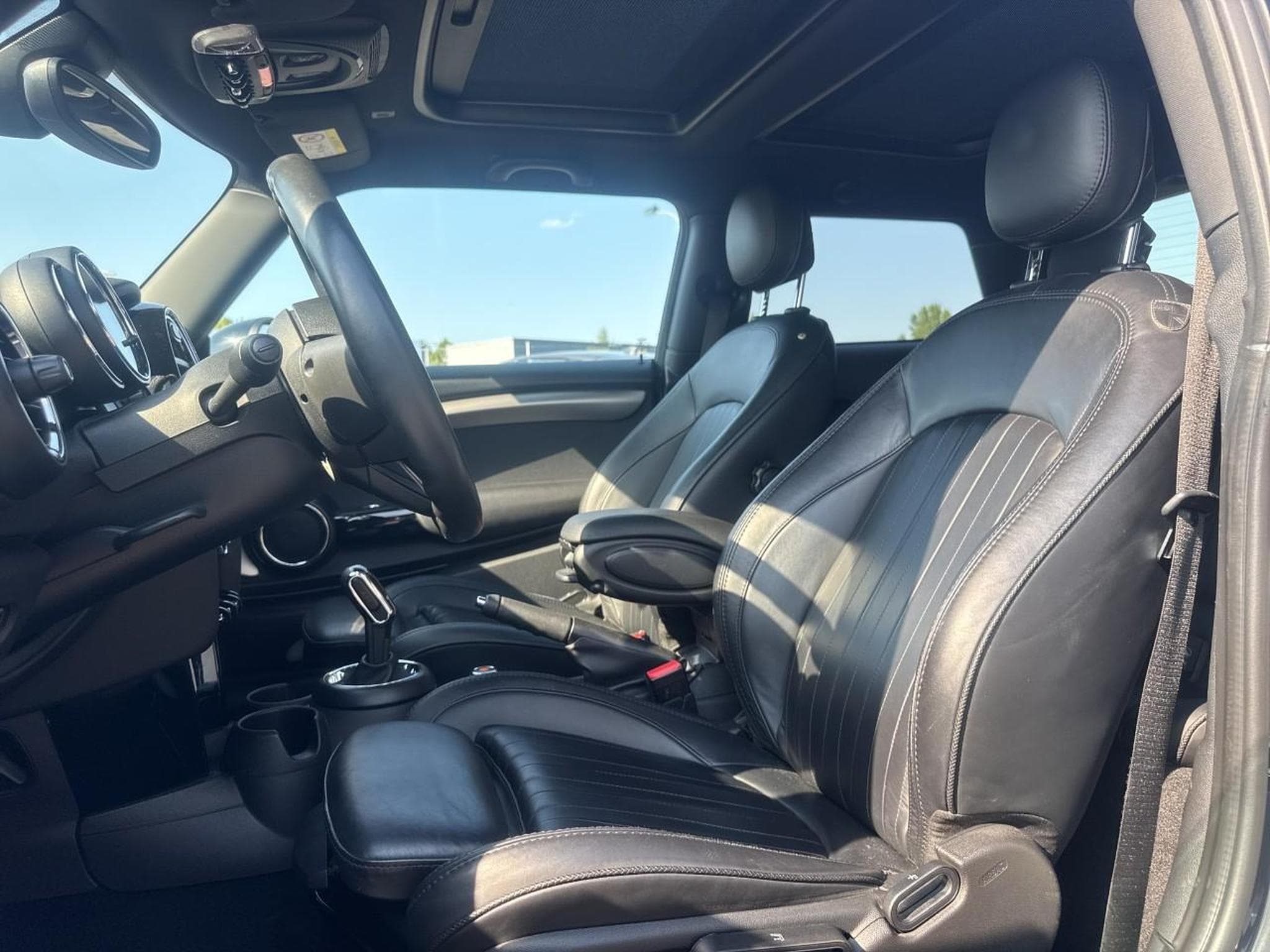 Mini MINI COOPER S 192 BVA7 (2018) - Photo 13