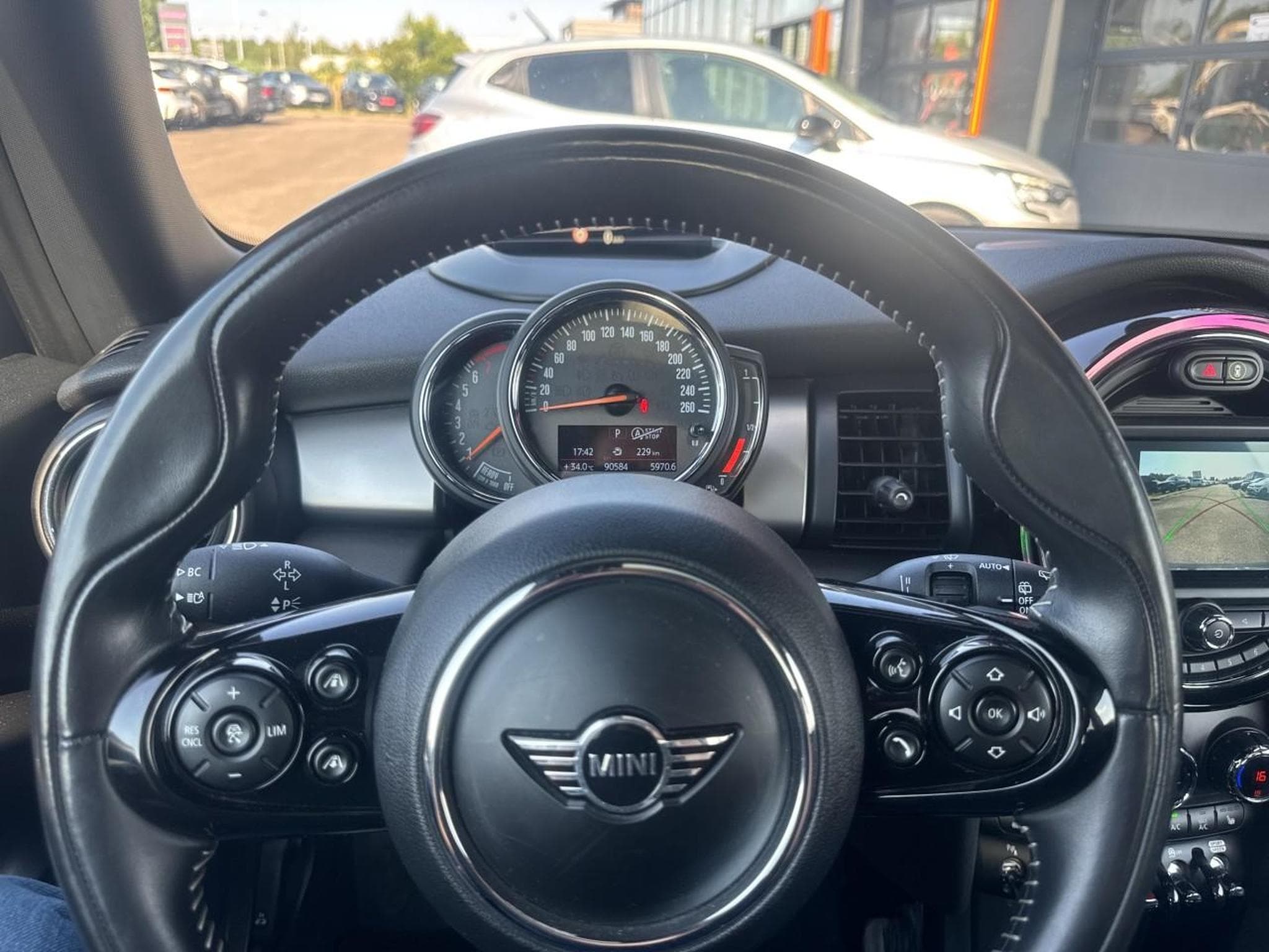 Mini MINI COOPER S 192 BVA7 (2018) - Photo 18
