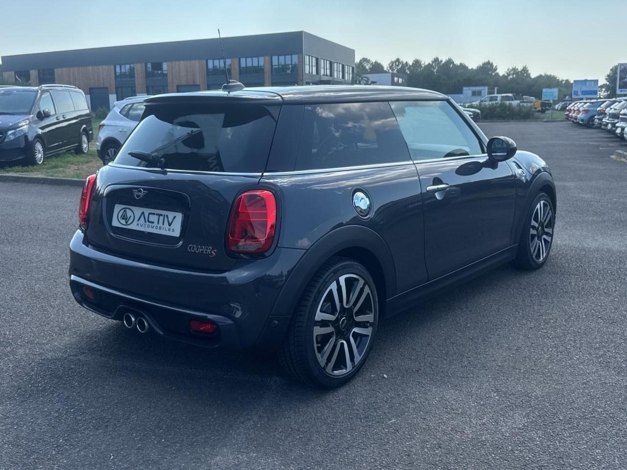 Mini MINI COOPER S 192 BVA7 (2018) - Photo 5