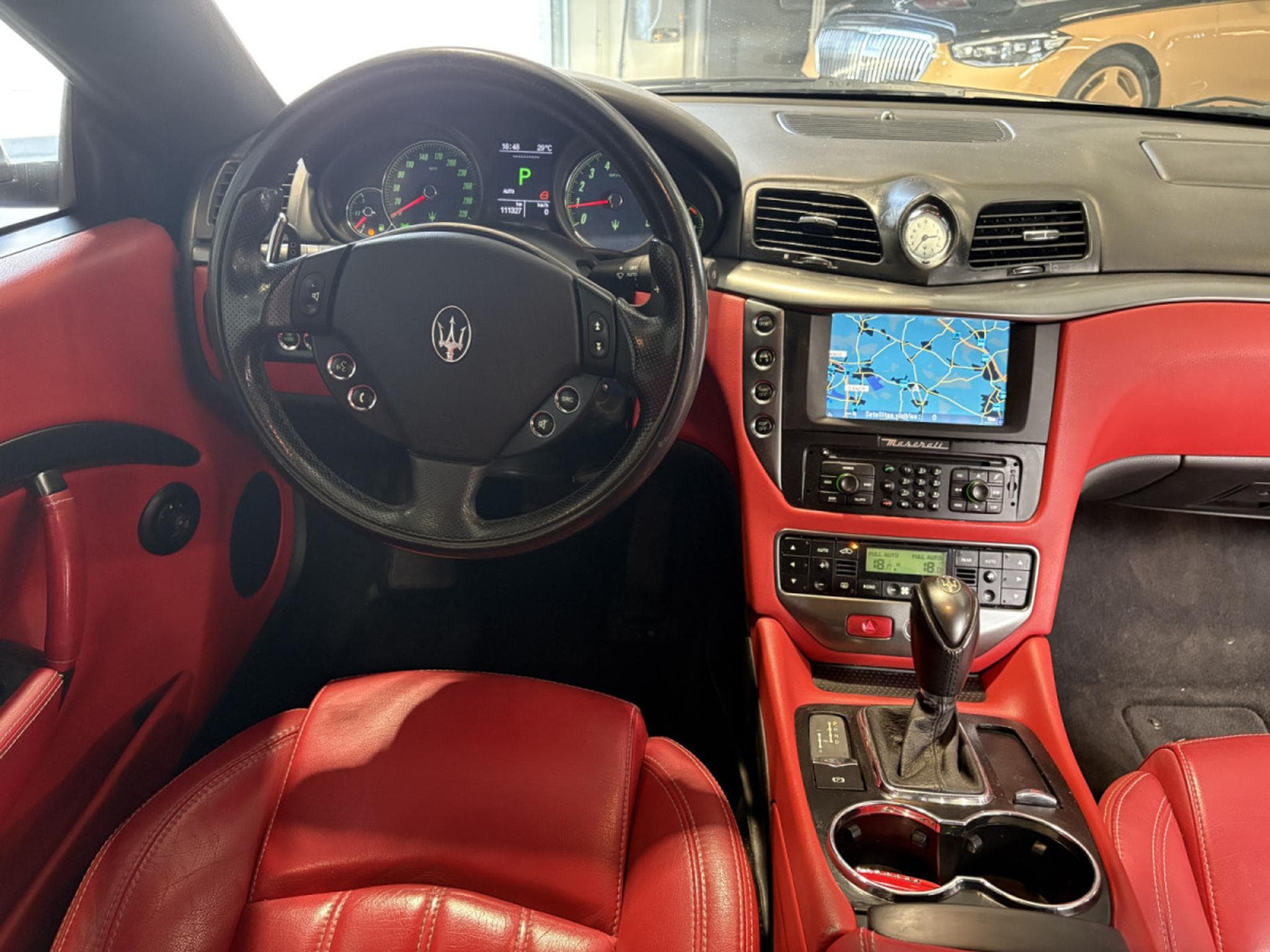 Maserati GranTurismo MASERATI GRANTURISMO 4.2 V8 405 CV/GPS/CUIR/Xénon/ (2009) - Foto 18