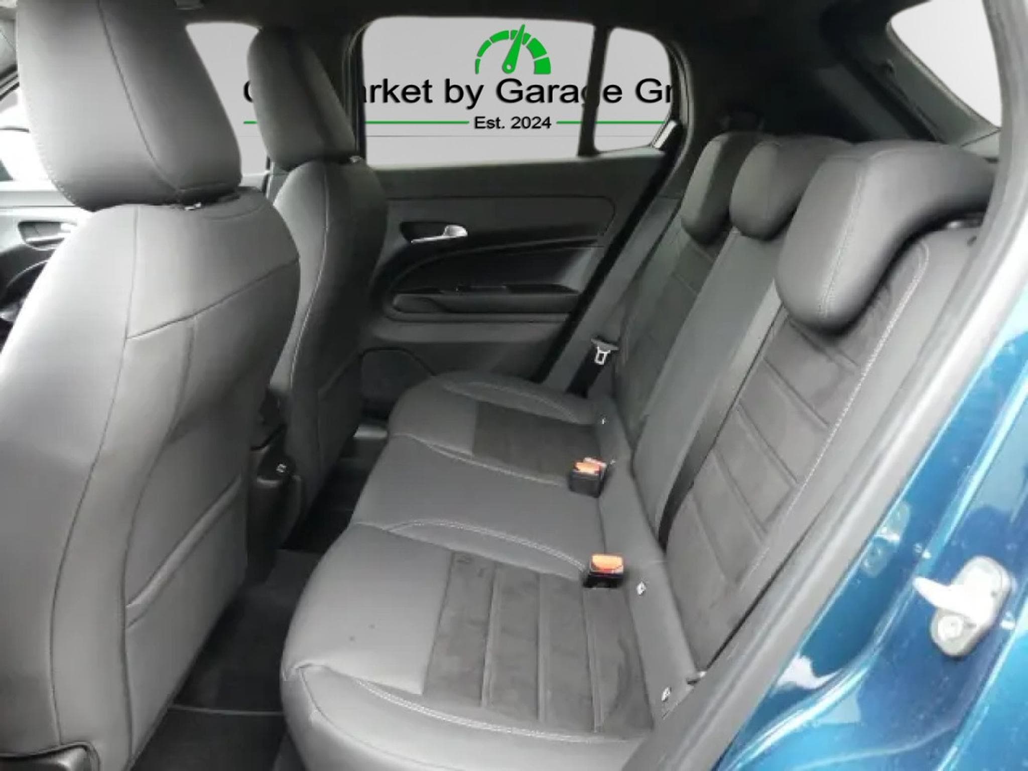 Fiat 600 HYBRID SPORT 1.2 (2026) - Photo 12