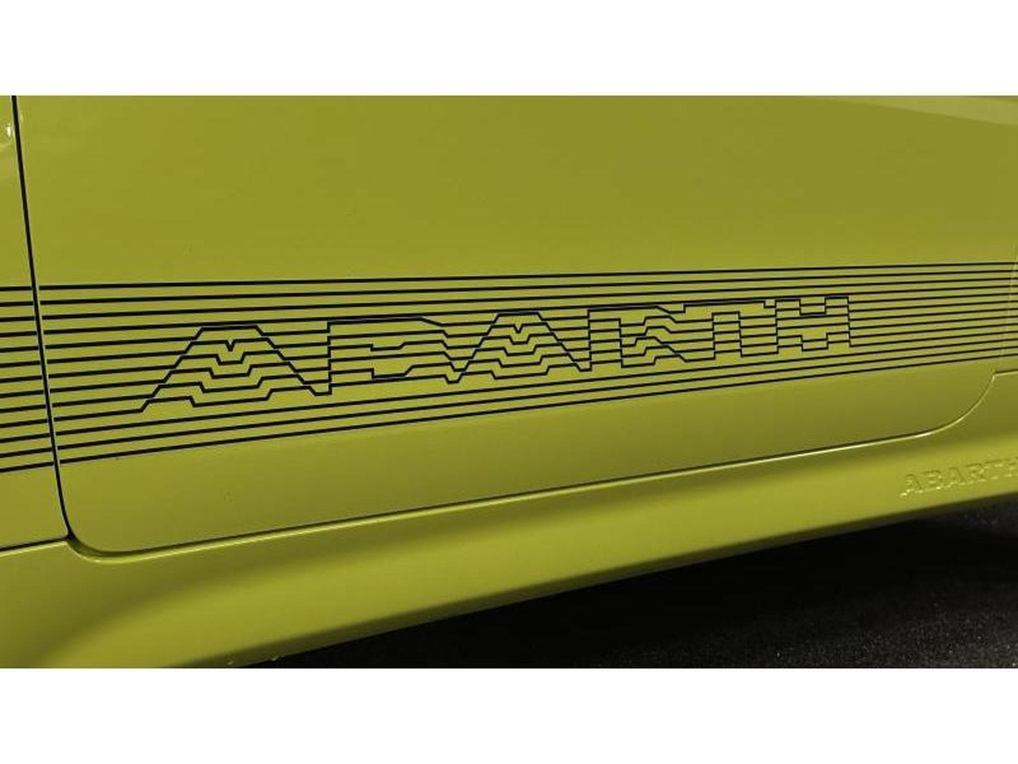 Abarth 500 SCORPIONISSIMA (2023) - Photo 12