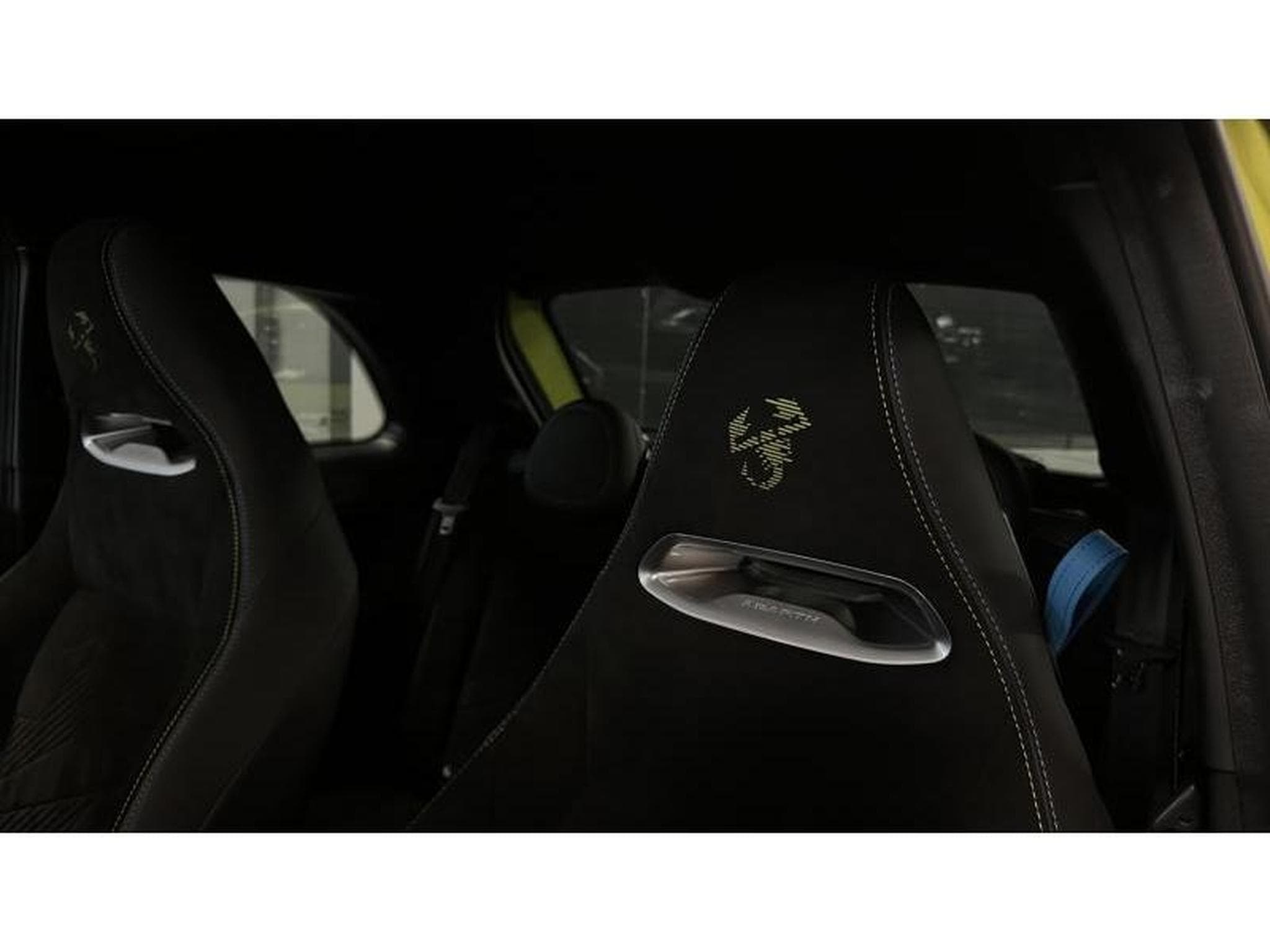 Abarth 500 SCORPIONISSIMA (2023) - Photo 14