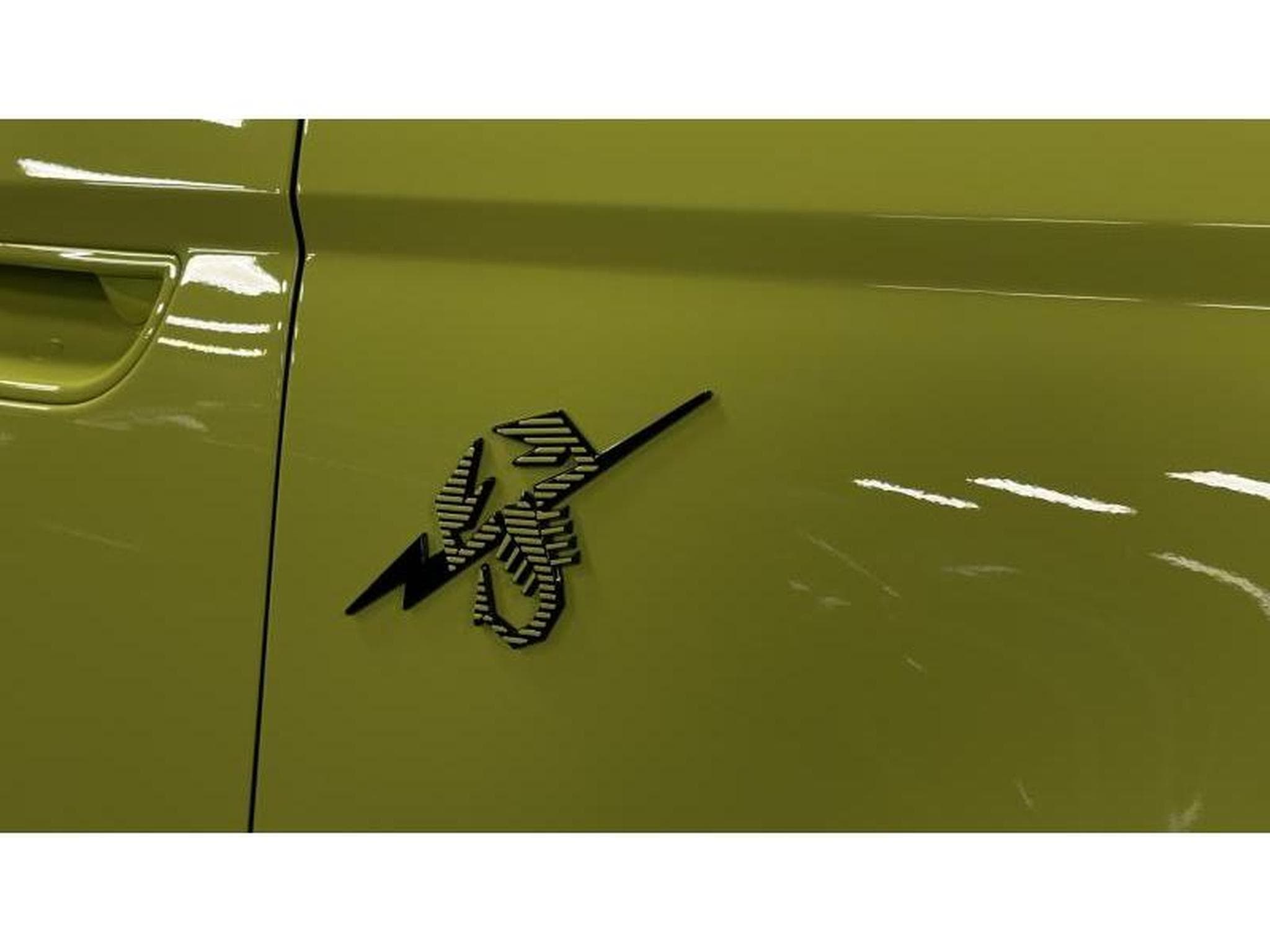 Abarth 500 SCORPIONISSIMA (2023) - Photo 9