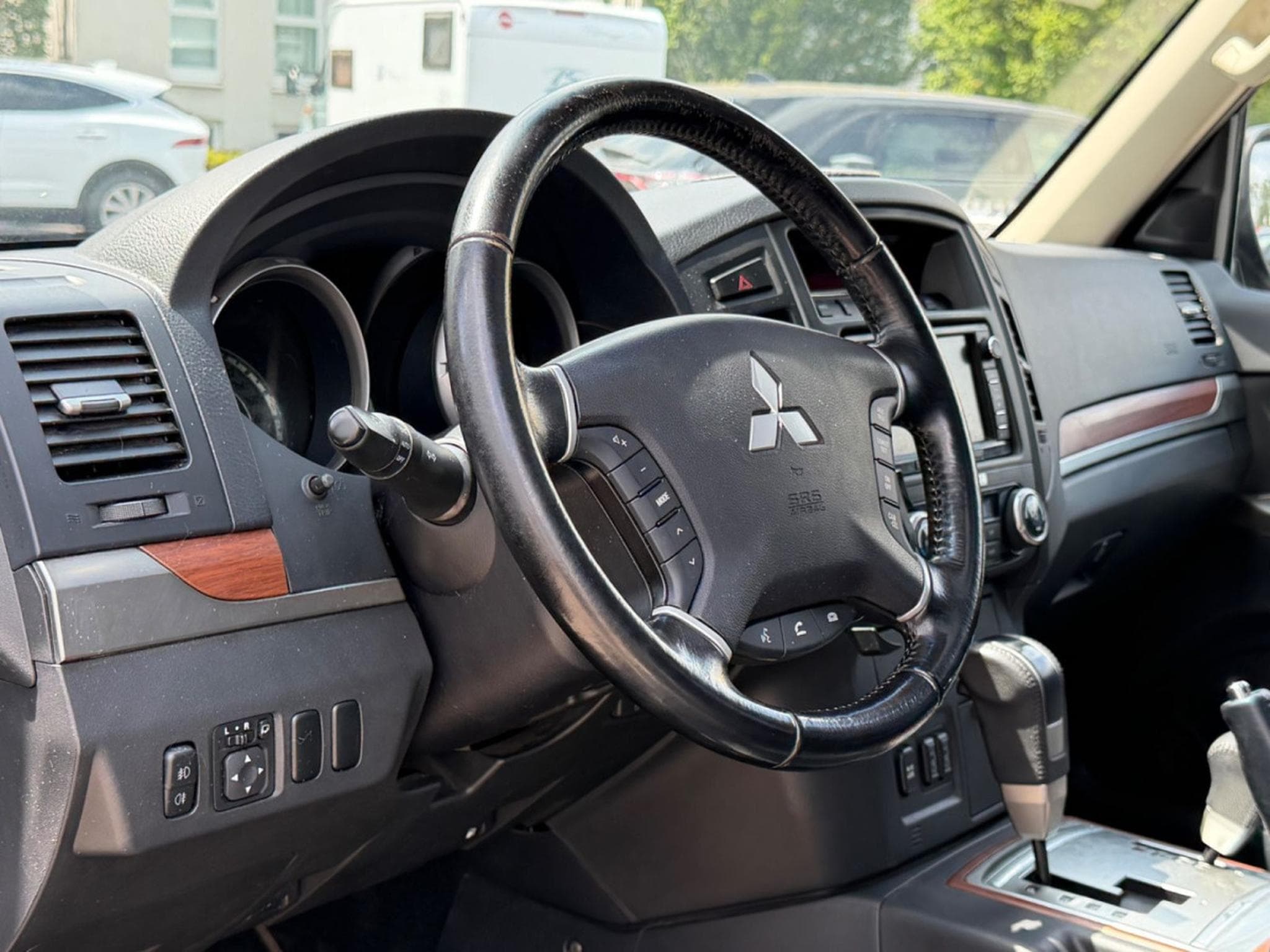 Mitsubishi Pajero Sport Pajero 3.2 DI-D Instyle/7xSitzer/Leder/Pano/ (2013) - Photo 12