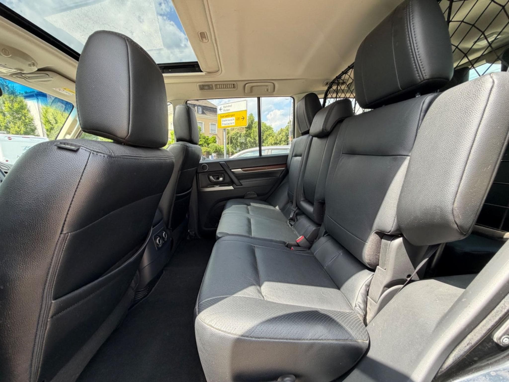 Mitsubishi Pajero Sport Pajero 3.2 DI-D Instyle/7xSitzer/Leder/Pano/ (2013) - Photo 14