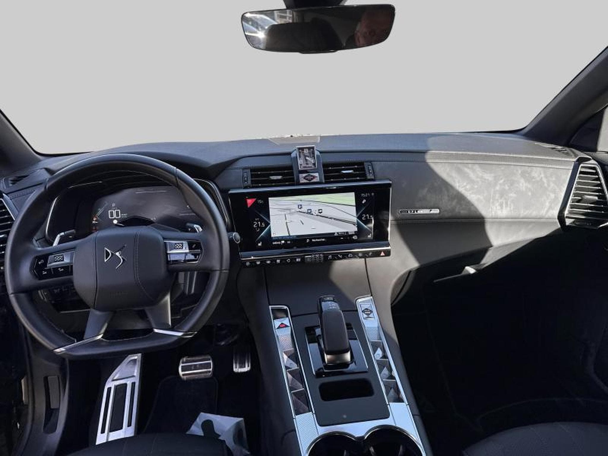 DS Automobiles DS7 E-Tense Rivoli 300 (2023) - Foto 13