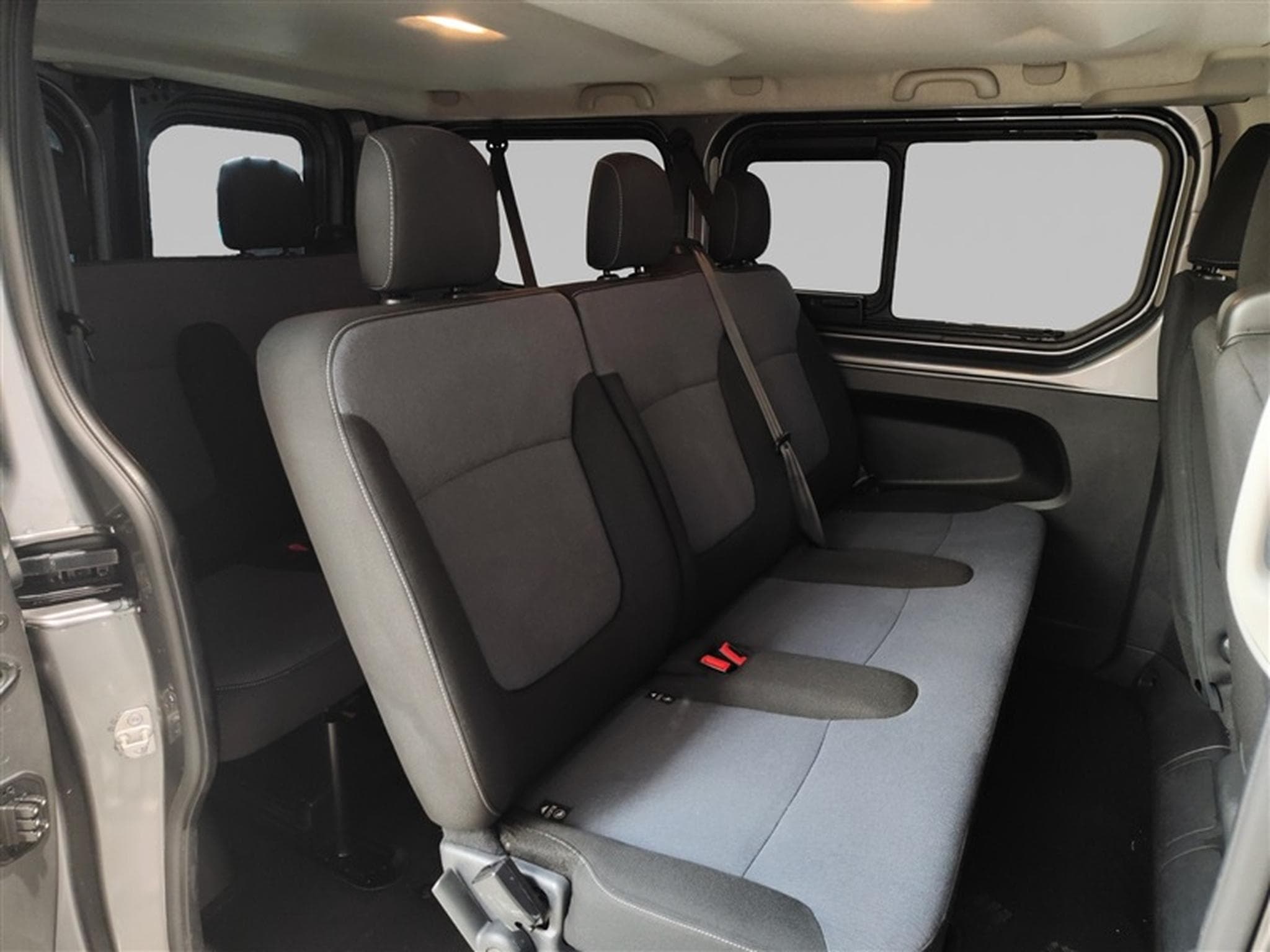 Opel Vivaro 1.6 CDTi L1H1 Combi S/S 9 places/clim/bluethooth (2019) - Photo 13