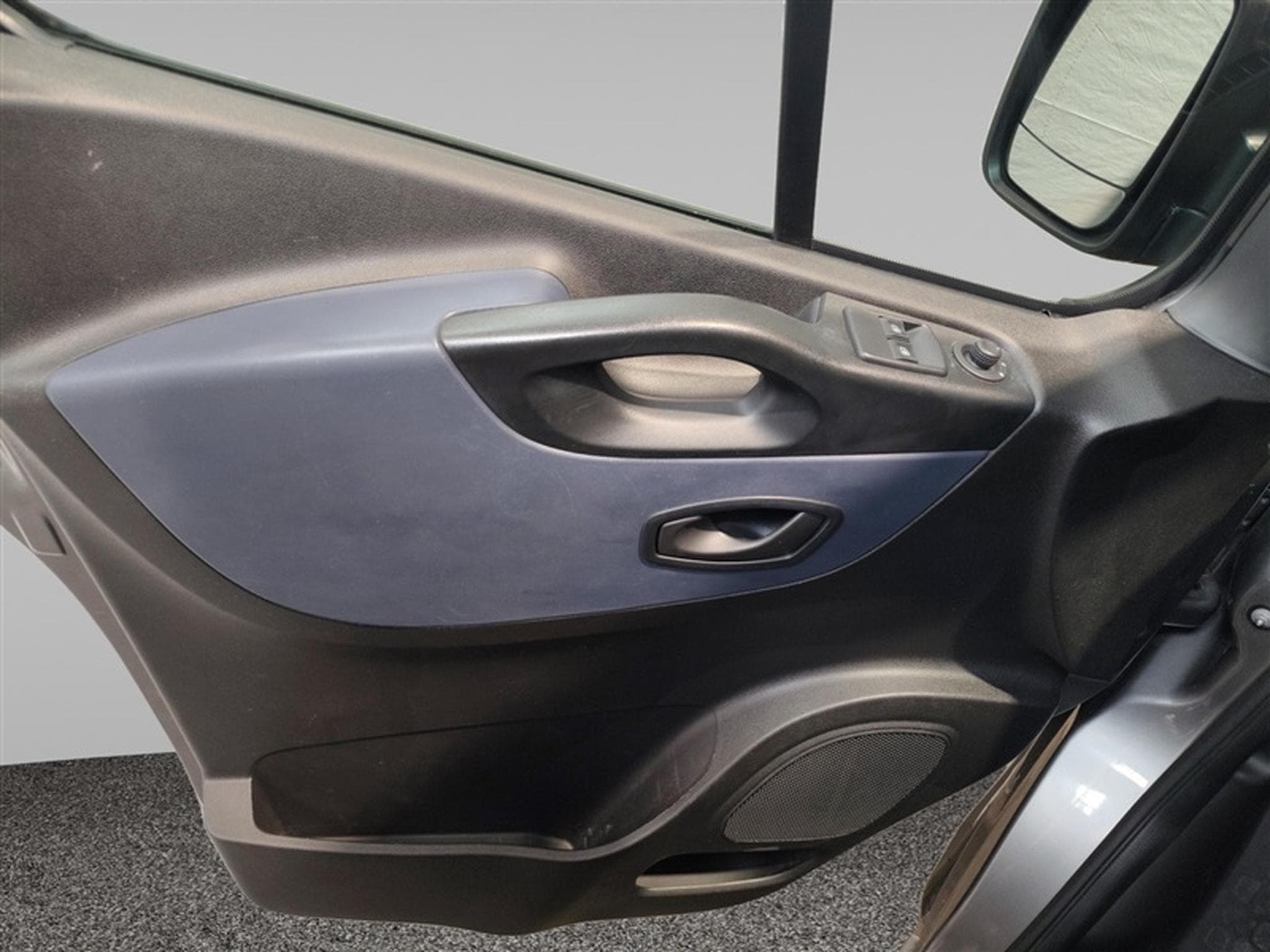 Opel Vivaro 1.6 CDTi L1H1 Combi S/S 9 places/clim/bluethooth (2019) - Photo 16