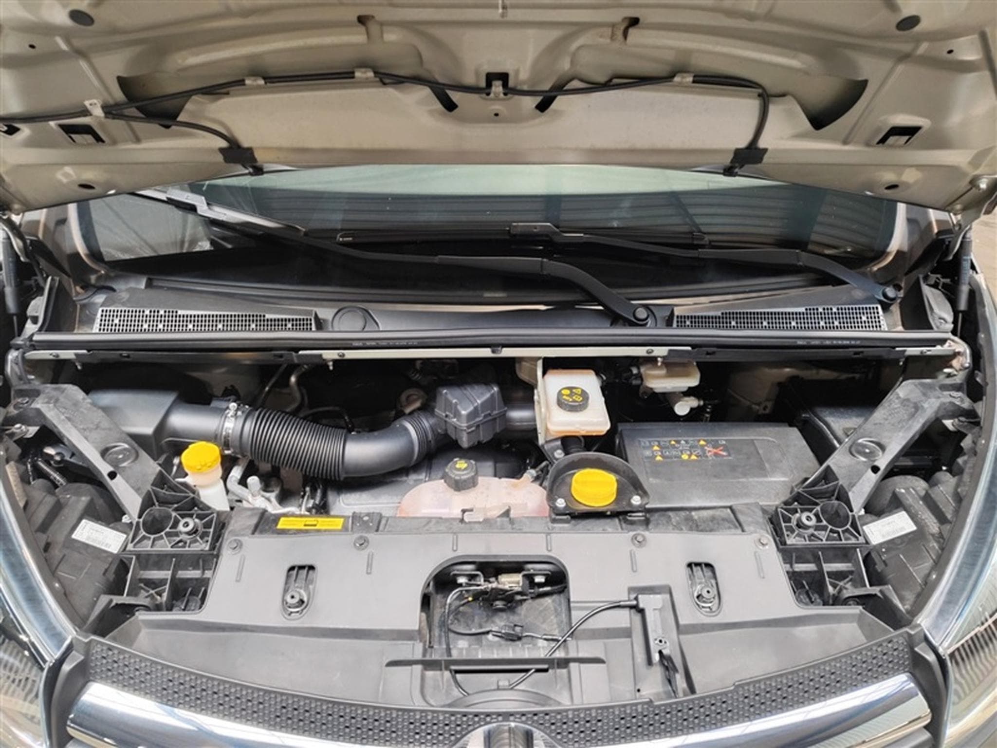 Opel Vivaro 1.6 CDTi L1H1 Combi S/S 9 places/clim/bluethooth (2019) - Photo 17