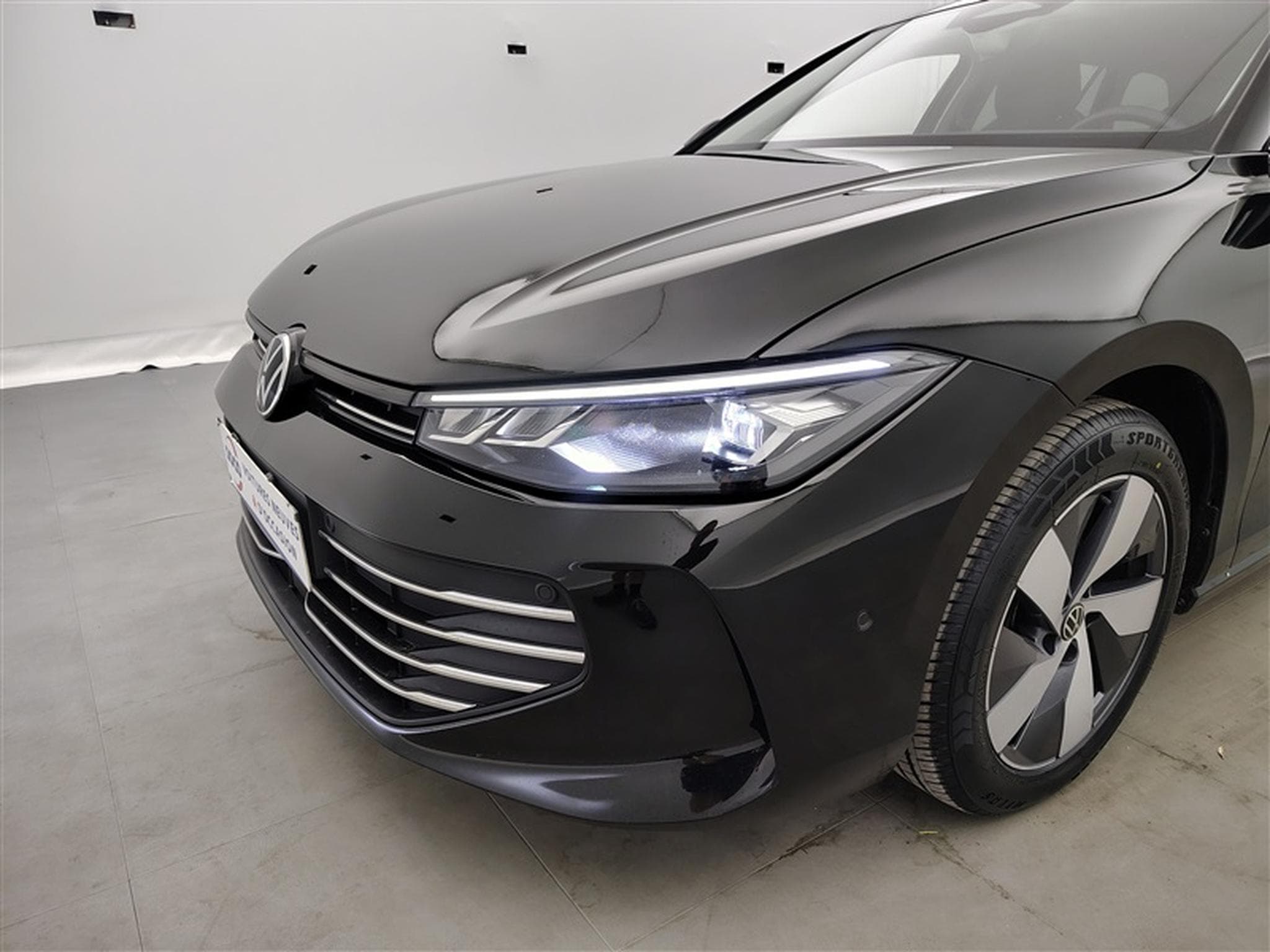 VW Passat 2.0 TDi 150cv DSG Elegance NAVI / FULL LED / CAMERA (2025) - Photo 15