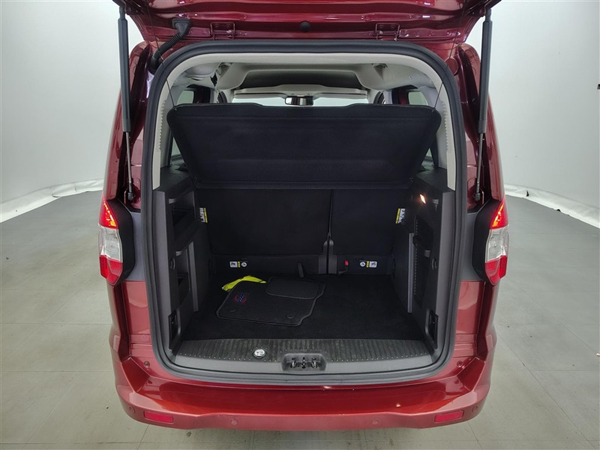 Ford Tourneo 1.0 EcoBoost Trend Auto S/S (EU6.2) (2019) - Photo 14