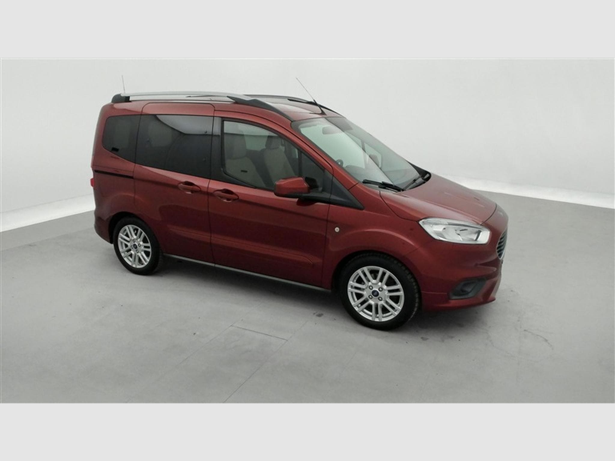 Ford Tourneo 1.0 EcoBoost Trend Auto S/S (EU6.2) (2019) - Photo 23