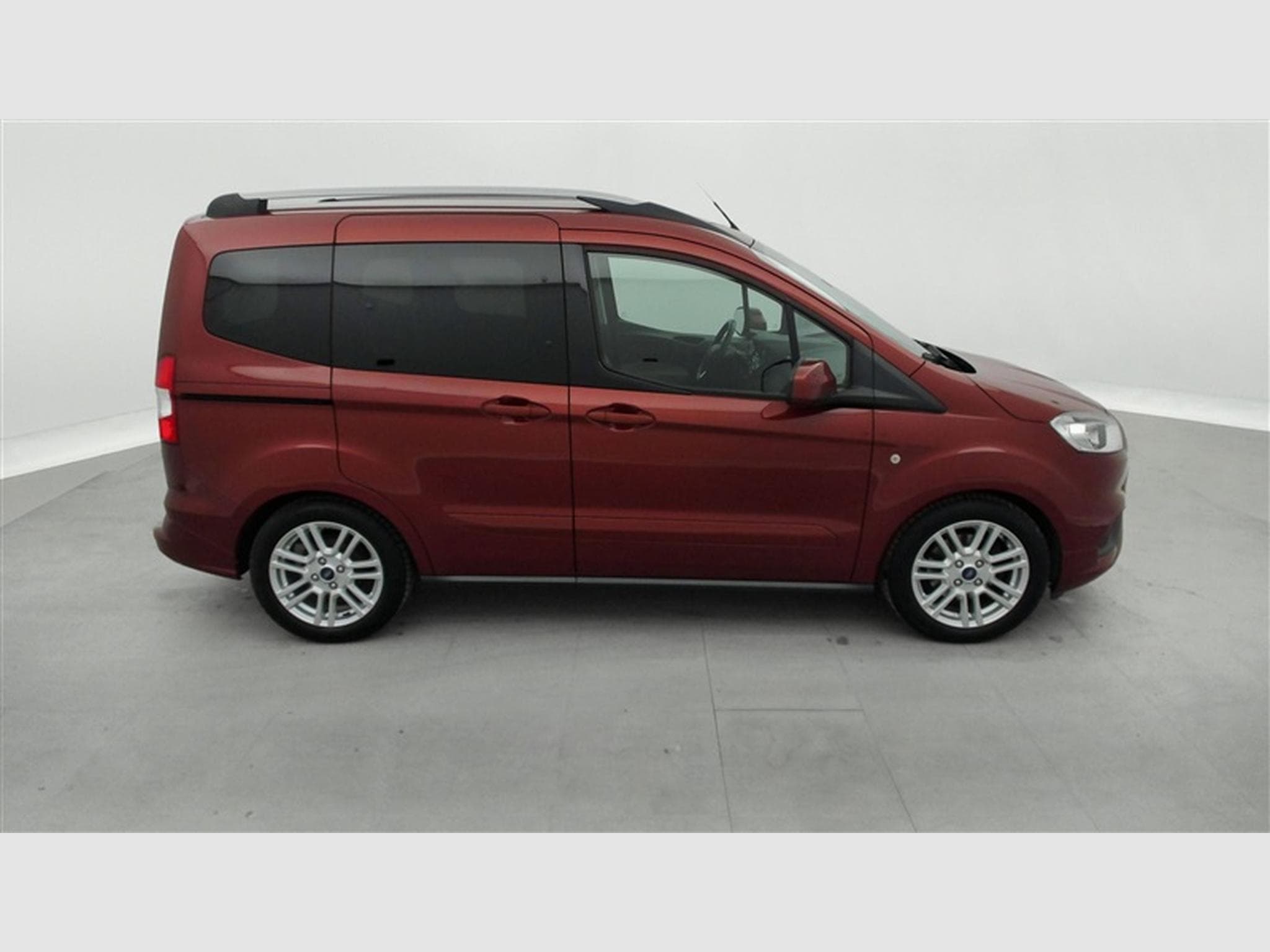Ford Tourneo 1.0 EcoBoost Trend Auto S/S (EU6.2) (2019) - Photo 24