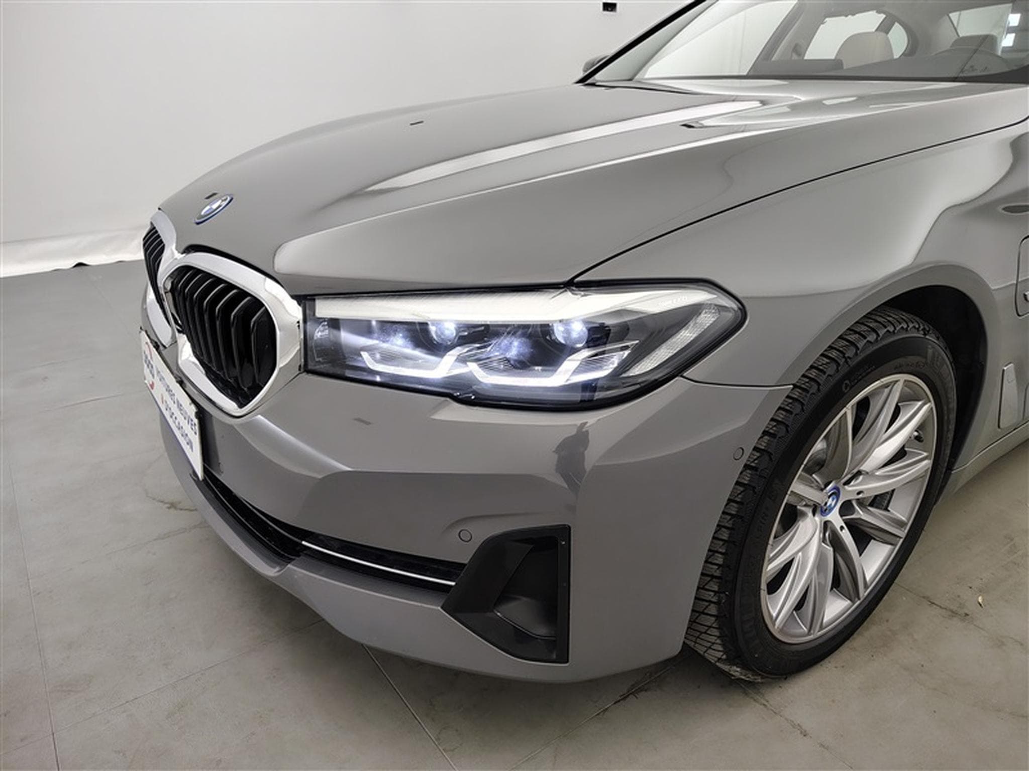 BMW 530 530e PHEV LUXURY NAVI / CUIR SPORT / FULL LED (2022) - Photo 15