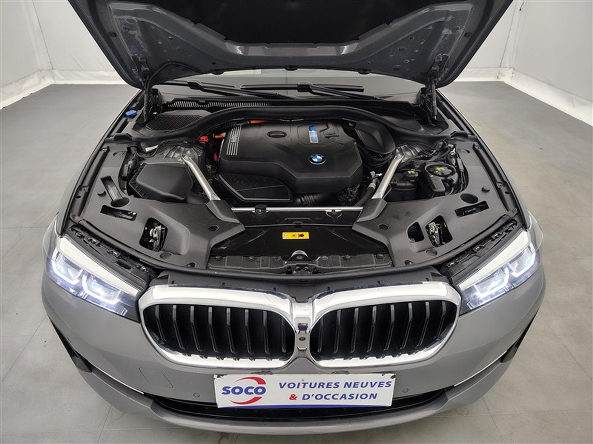 BMW 530 530e PHEV LUXURY NAVI / CUIR SPORT / FULL LED (2022) - Photo 21