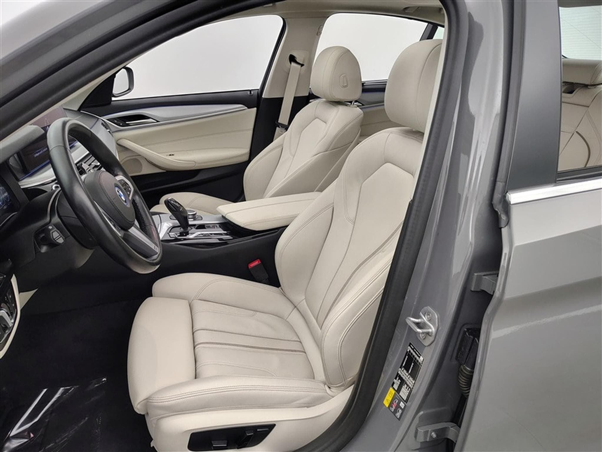 BMW 530 530e PHEV LUXURY NAVI / CUIR SPORT / FULL LED (2022) - Photo 7