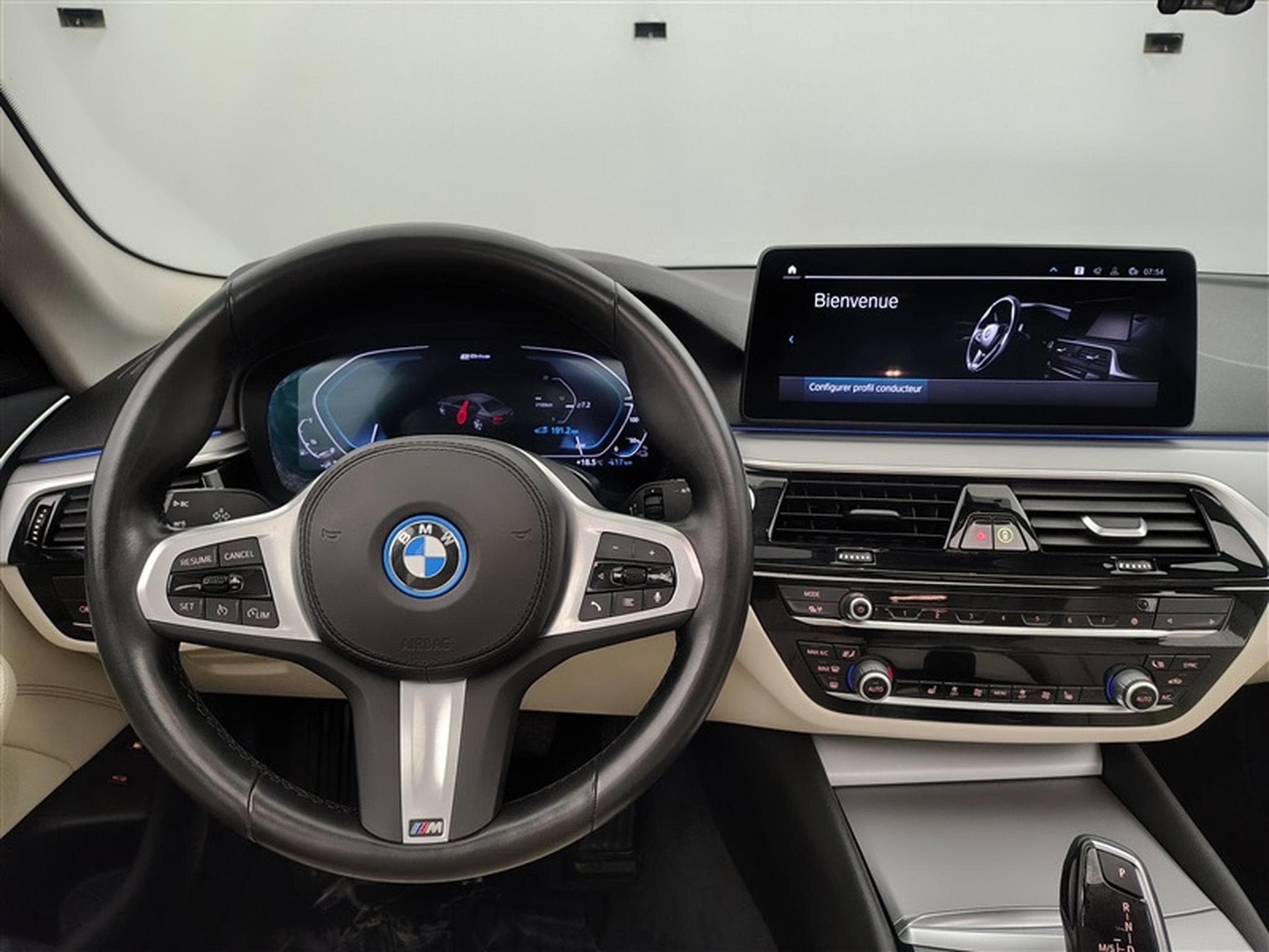 BMW 530 530e PHEV LUXURY NAVI / CUIR SPORT / FULL LED (2022) - Photo 9