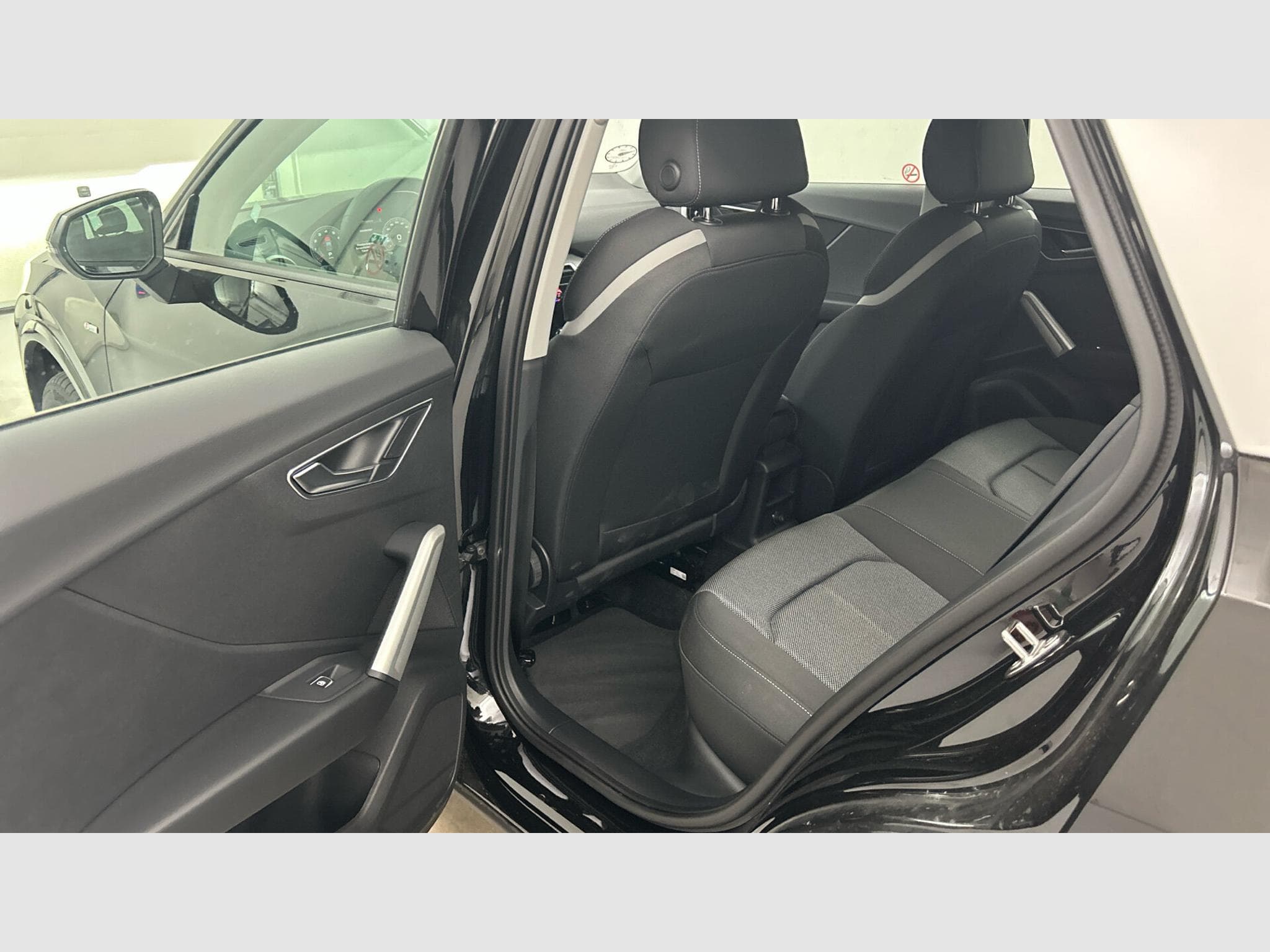 Audi Q2 35 TFSI 150cv S-line S-tronic (2026) - Photo 14
