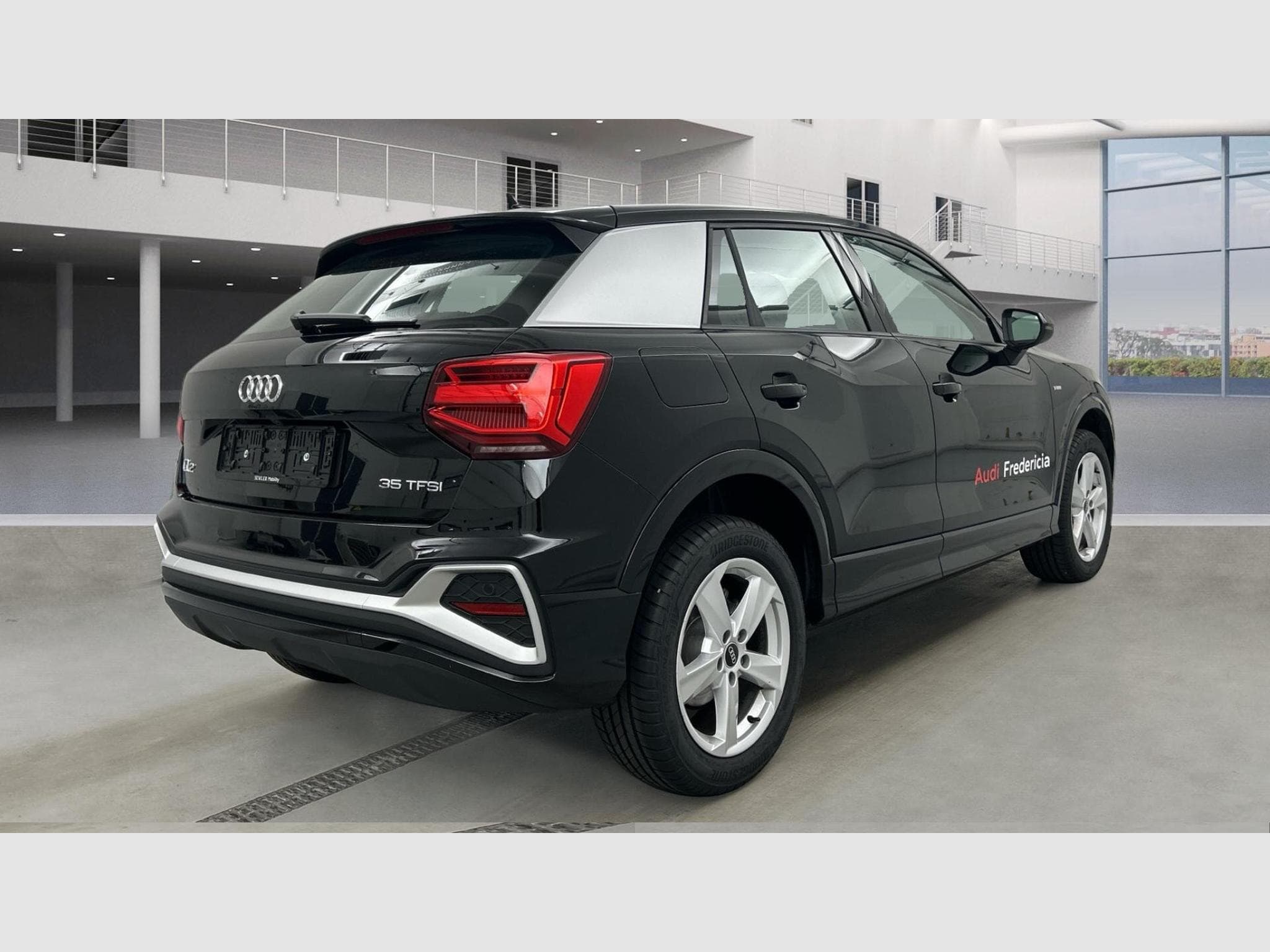 Audi Q2 35 TFSI 150cv S-line S-tronic (2026) - Photo 3