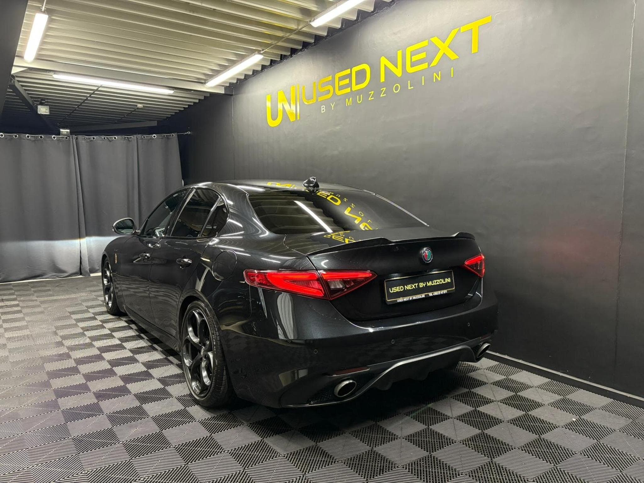 Alfa-Romeo Giulia Giulia Veloce 280 CV CUIR (2019) - Photo 5