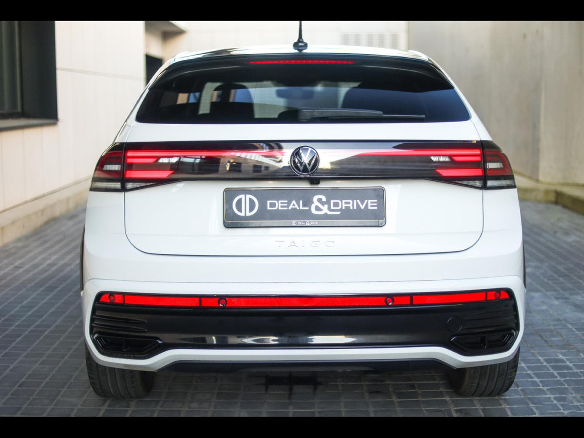 VW Taigo 1.5 TSI 150 DSG R-LINE - PACK IQ.DRIVE - PURE WHITE (2023) - Photo 4