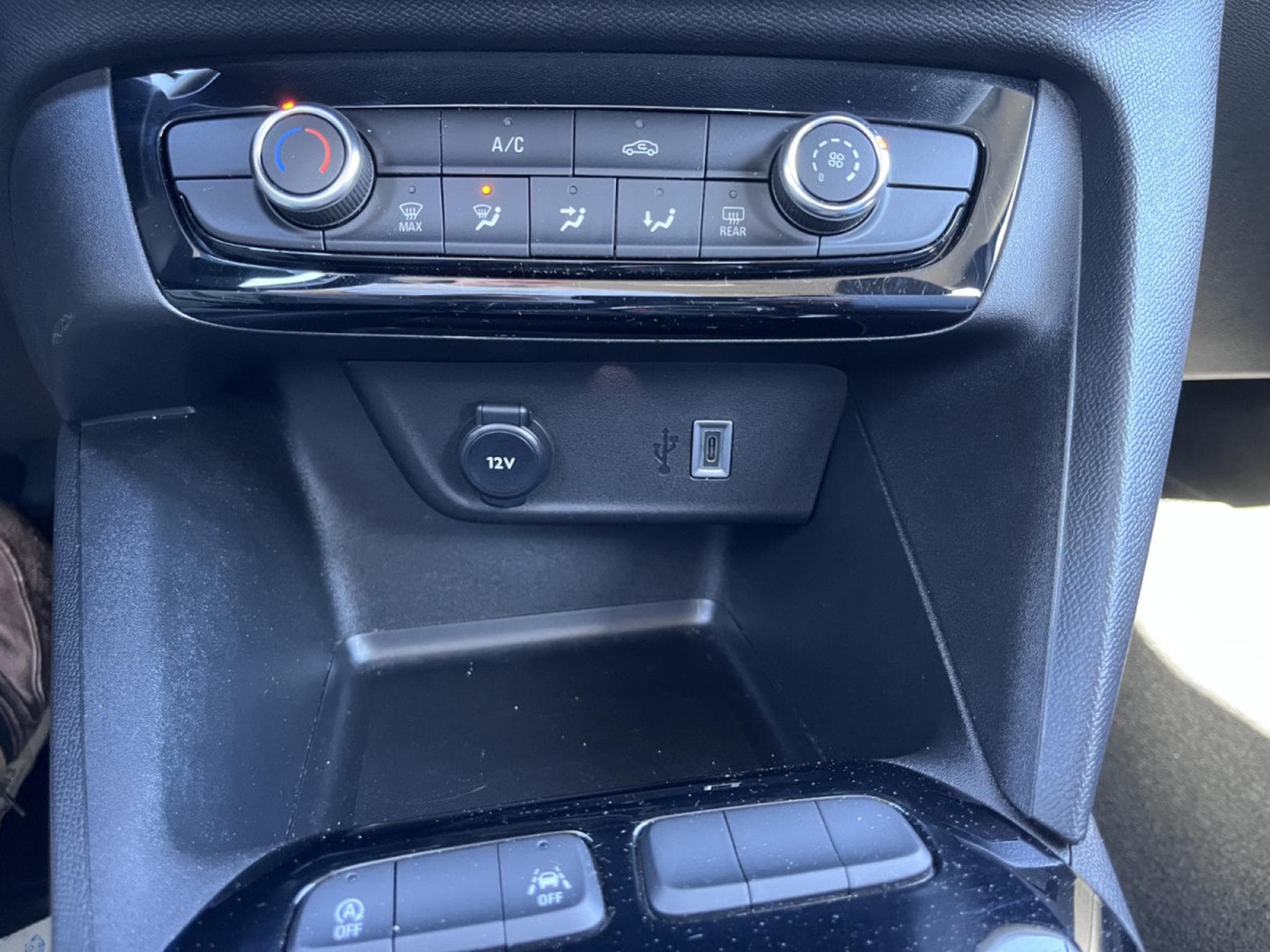 Opel Corsa 1.2 Turbo 100cv Automatique "Edition" Tempomat Camera (2025) - Photo 13