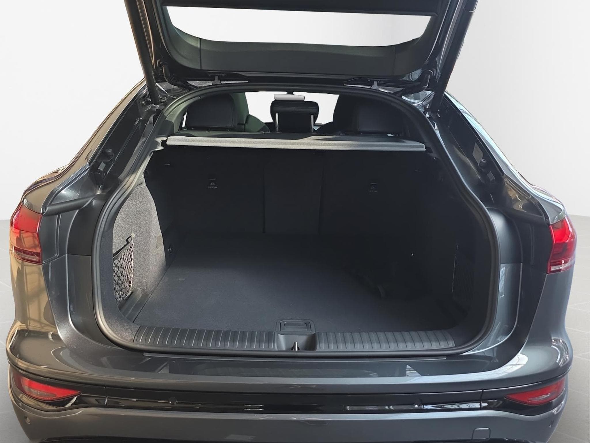 Audi Q6 e-tron performance Sportback (2026) - Photo 9