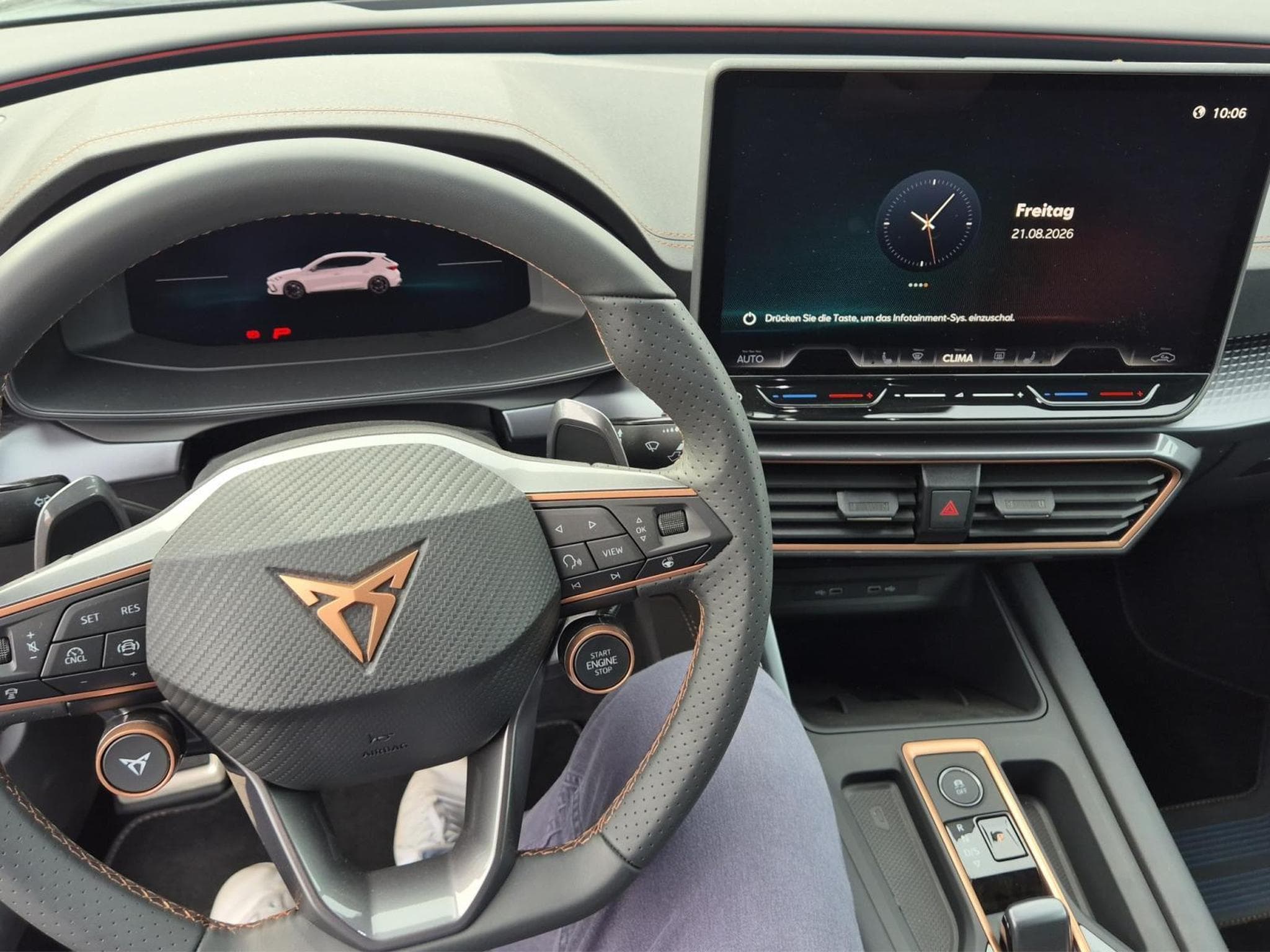 Cupra Leon 1.5 eTSI DSG (2026) - Photo 11