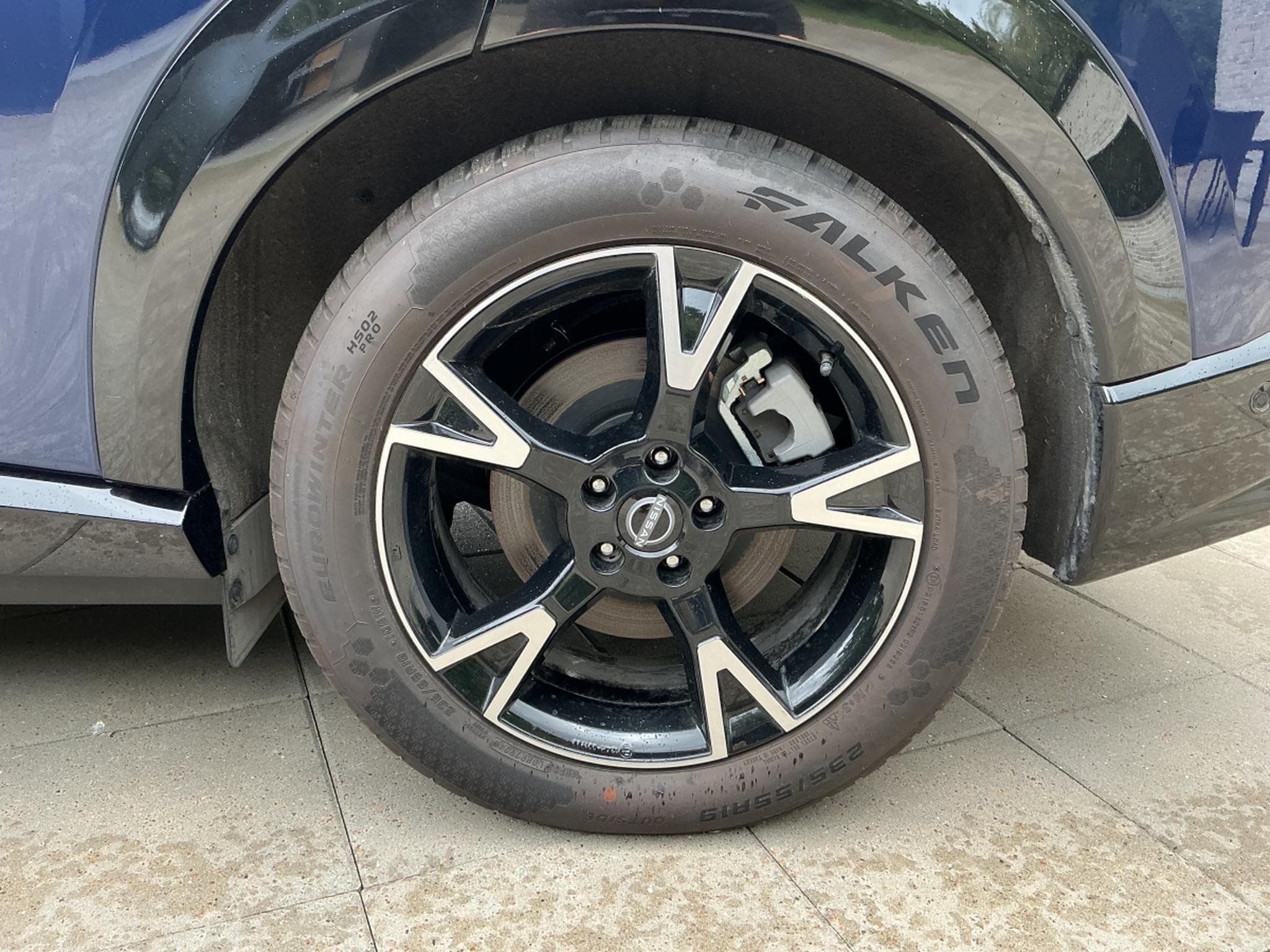 Nissan Ariya Evolve e-4ORCE (2024) - Photo 18