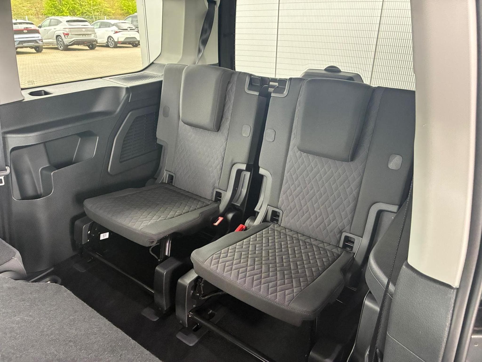 VW Caddy Life (2026) - Photo 7