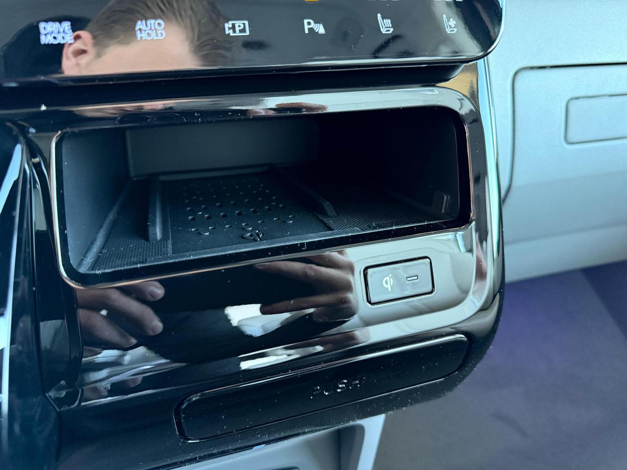 Hyundai Staria Luxury 7-Sitzer (2025) - Photo 19