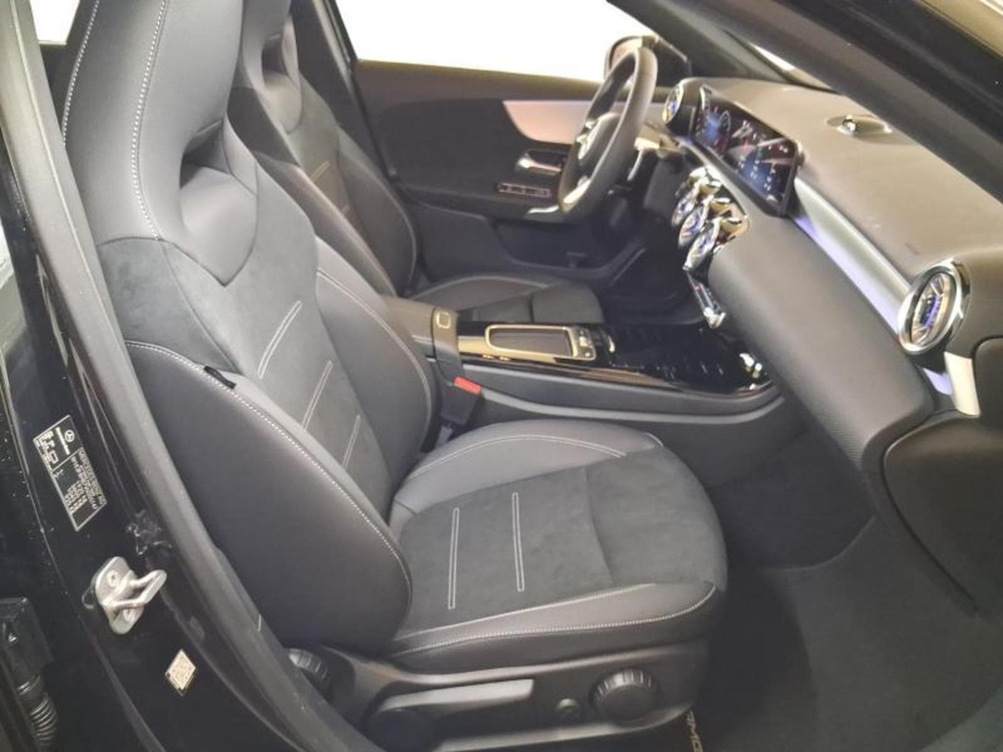 Mercedes A 200 AMG Line (2026) - Foto 11